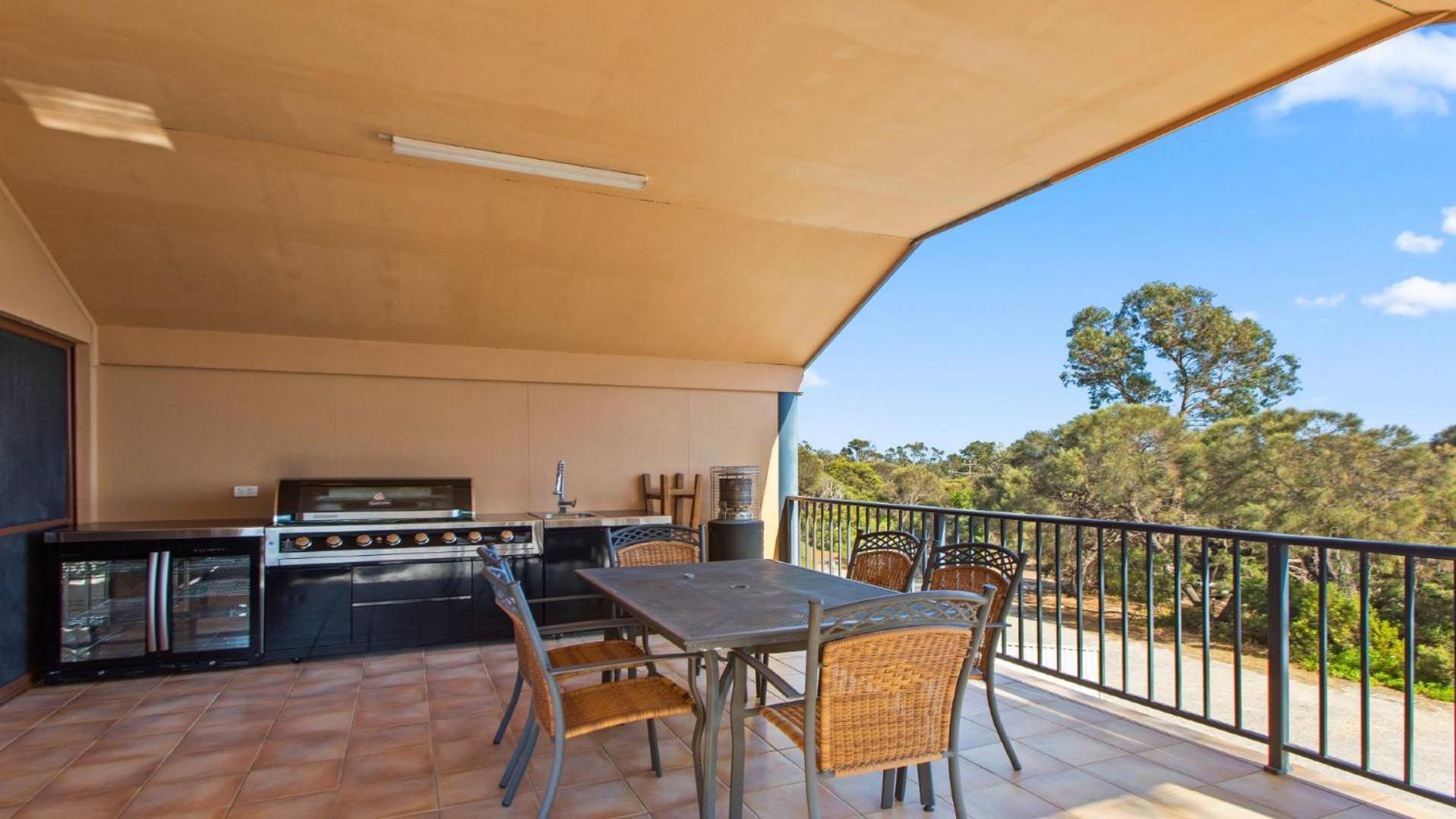 The Curly Seahorse - Fantastic, Affordable Holiday Home For Large Groups