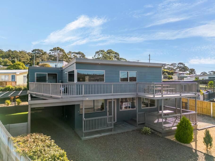 Escape to Coastal Tranquility