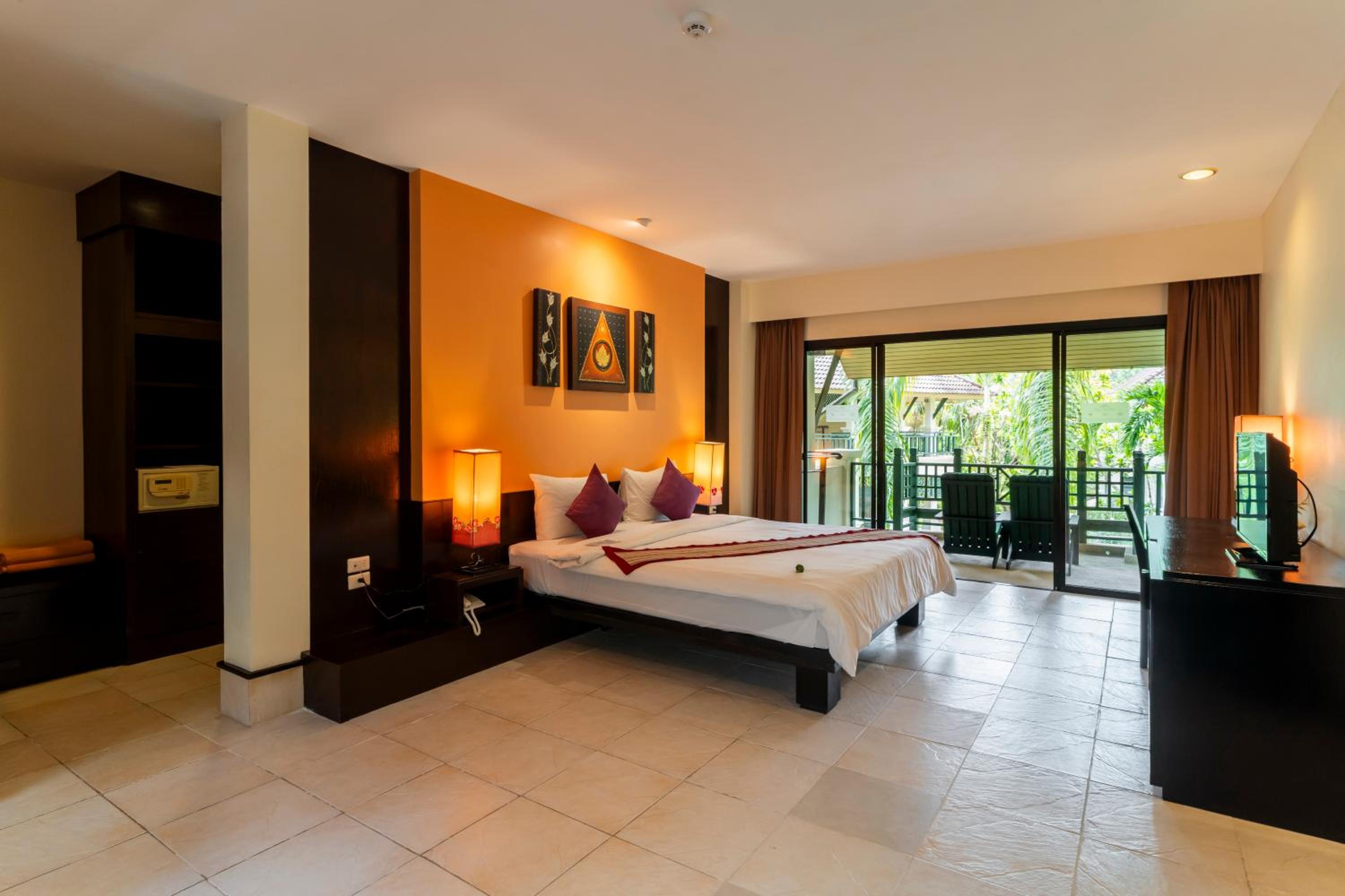 Baan Khaolak Beach Resort