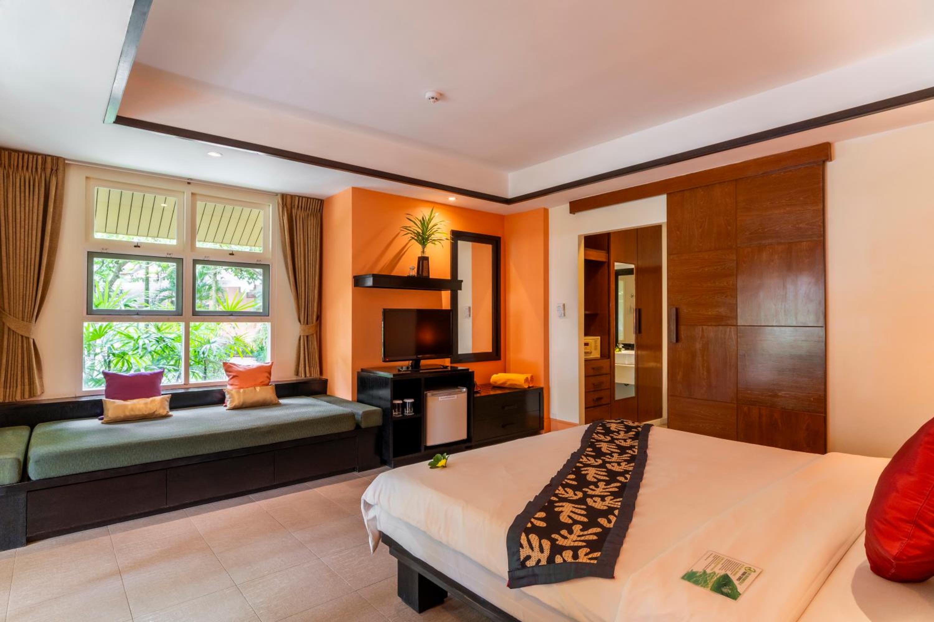 Baan Khaolak Beach Resort