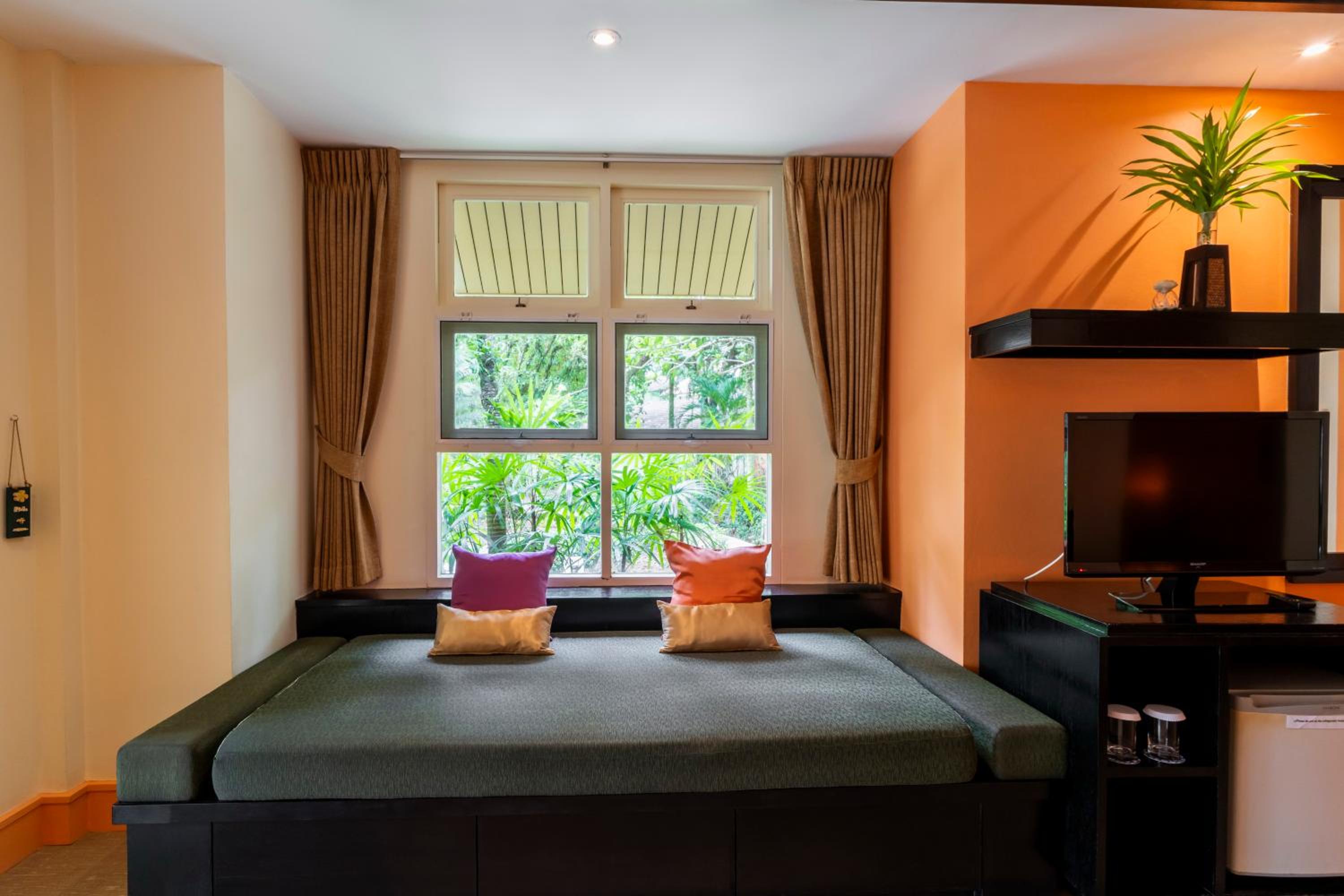Baan Khaolak Beach Resort