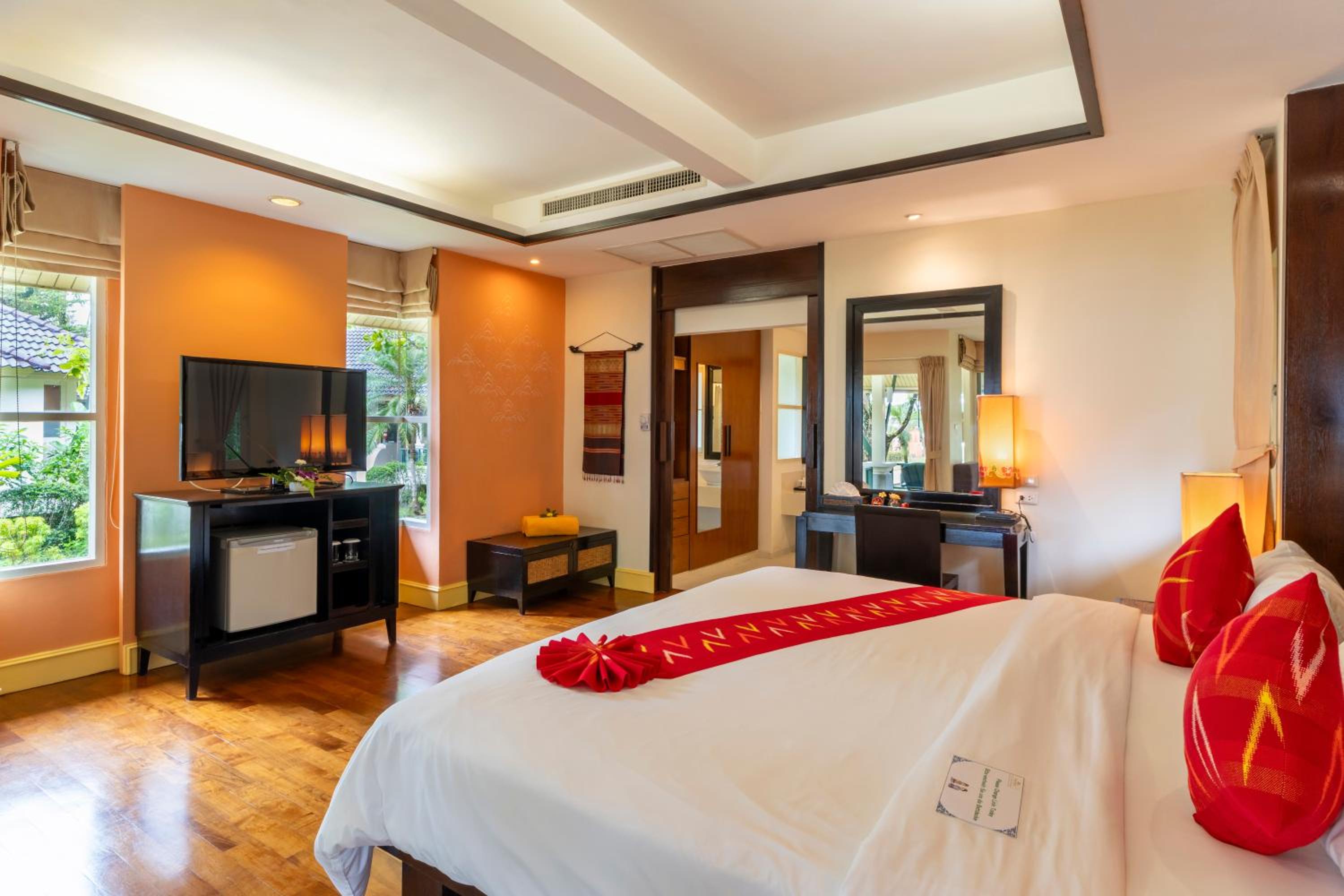 Baan Khaolak Beach Resort