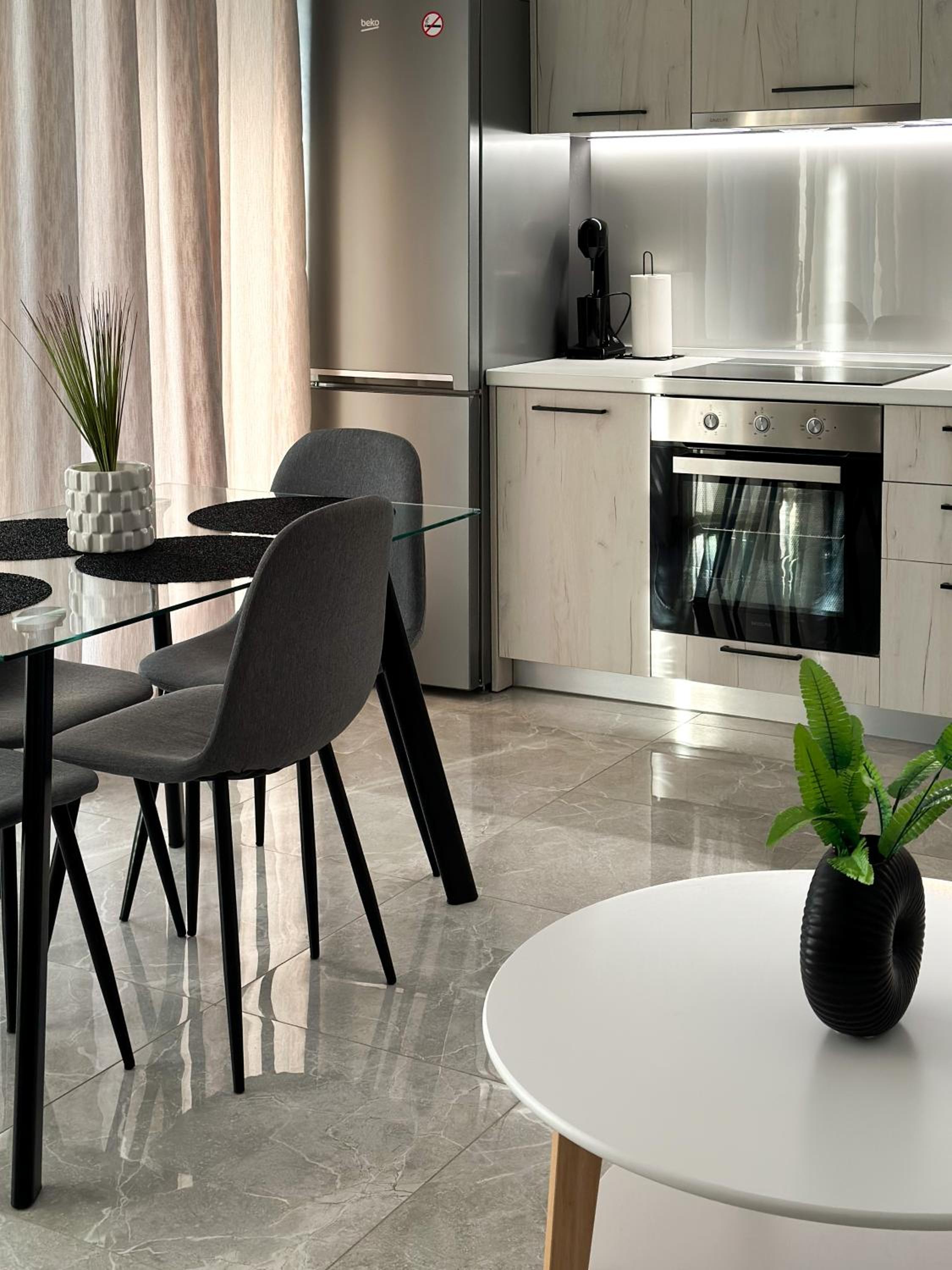 Sun Angelo luxury apartment in Paradise 2 view 3