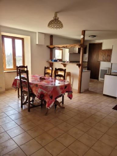 Ferme de la Combe - The Goldy's Farm view 3