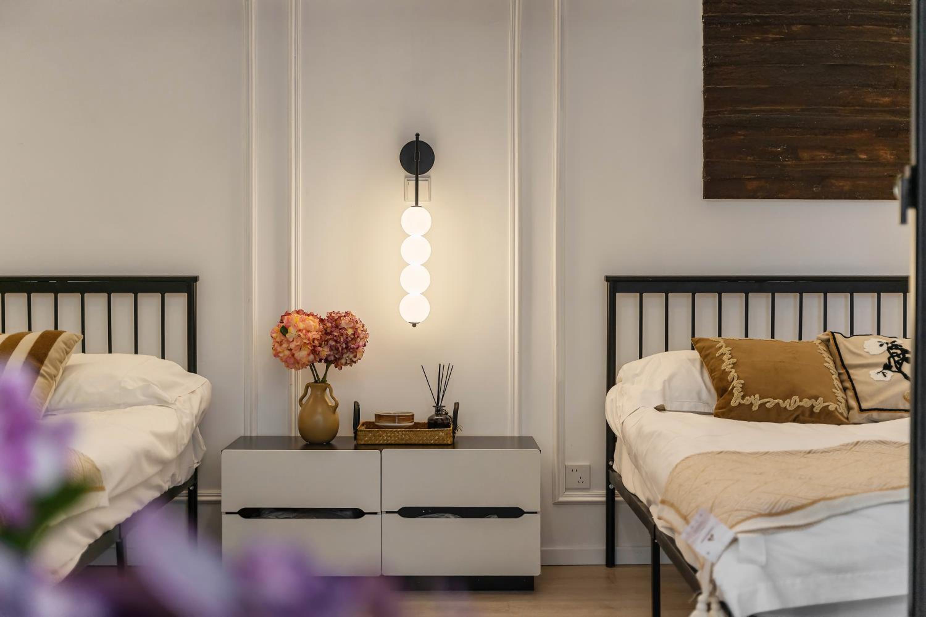 Yi Du Home with City View - Family Suite 500m to Nanjing West Rd Near People's Square -Credit Cards Accepted