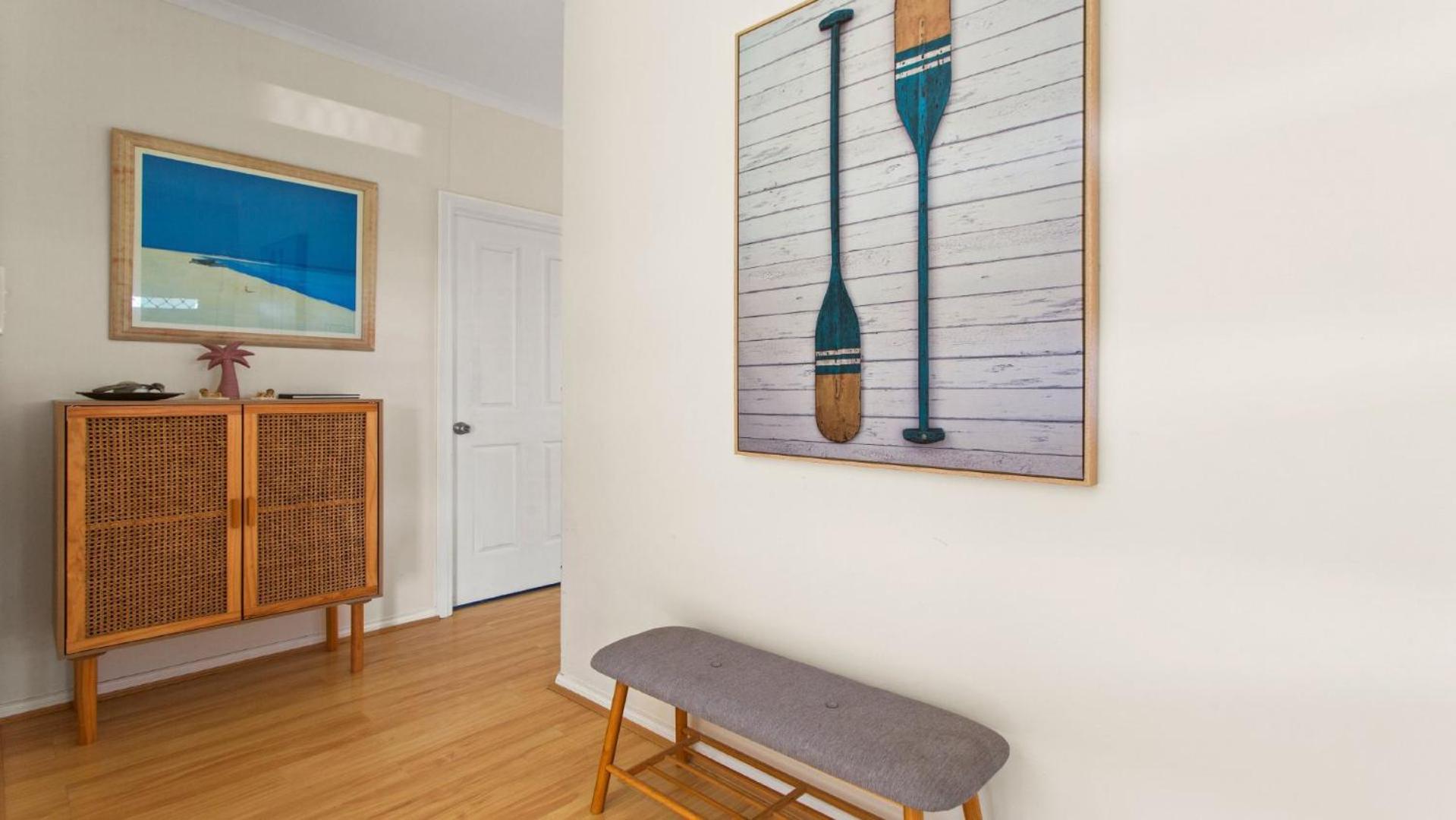 Endeavour View Is A Fantastic - A Modern, 4 Bedroom Holiday Home