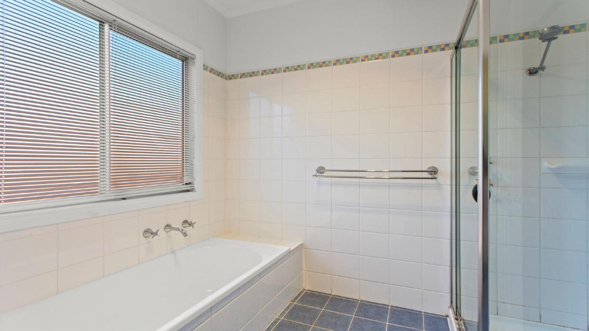 Endeavour View Is A Fantastic - A Modern, 4 Bedroom Holiday Home