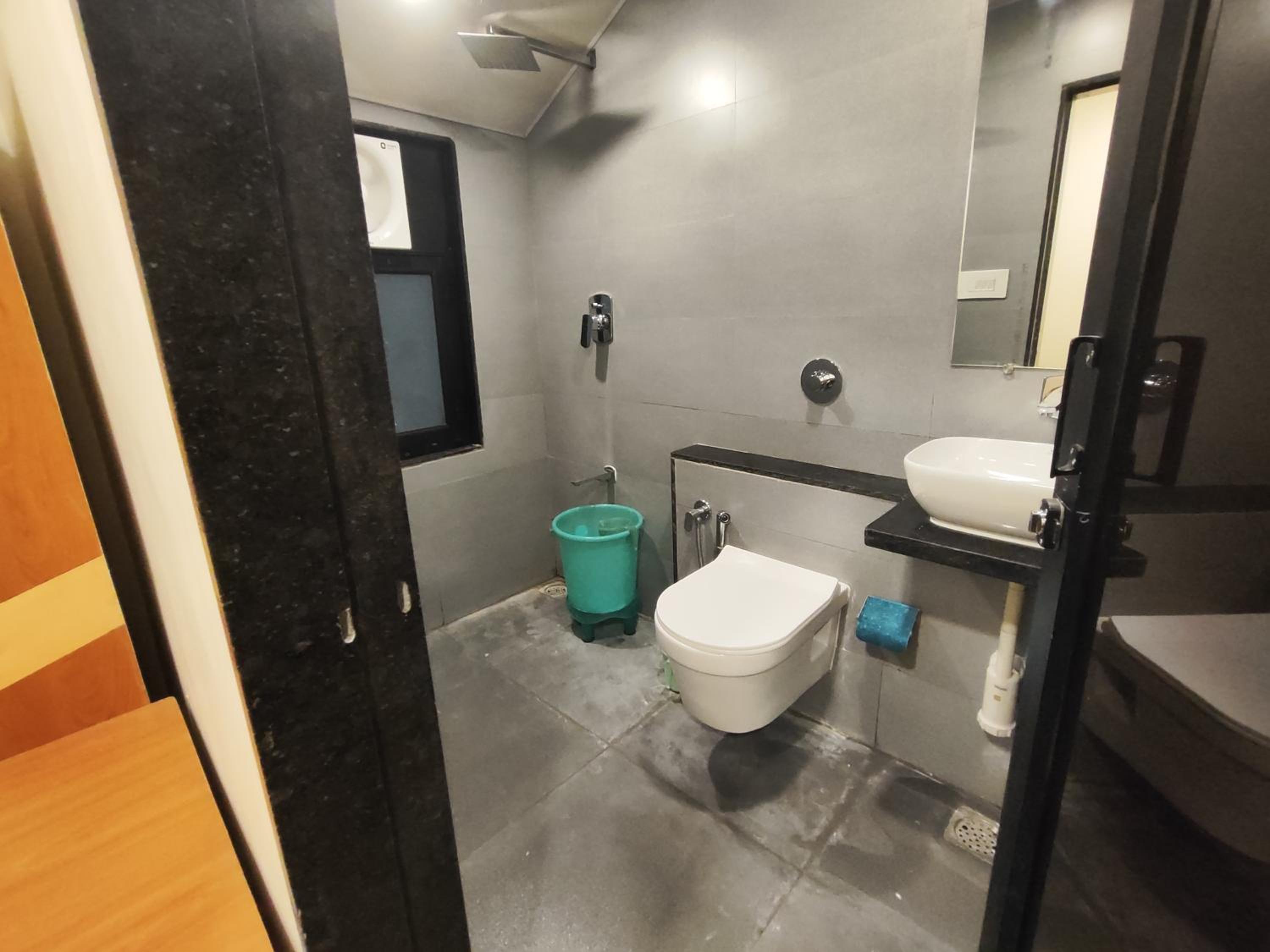 Hotel Always Welcome - Property Image 8