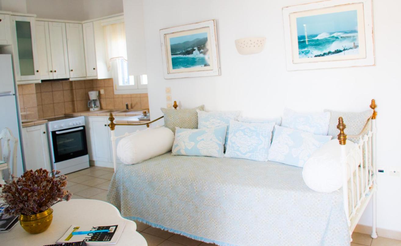 Exilze House Beachfront Kionia