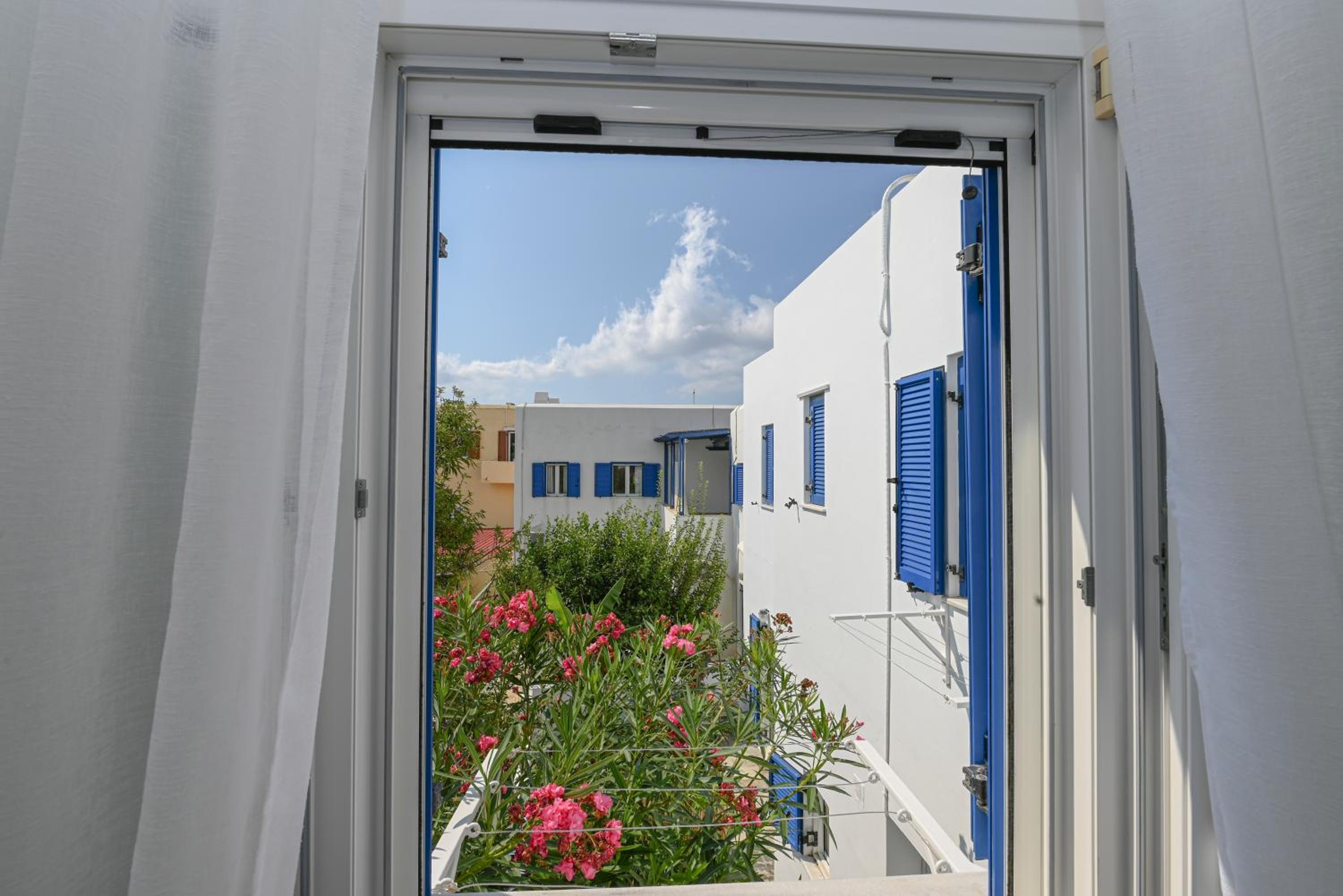 Exilze House Beachfront Kionia