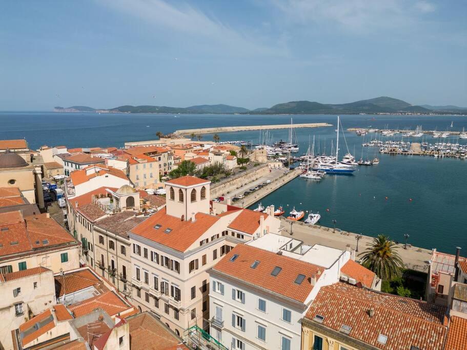 Piazza Civica, Centro storico appartamento con WI-FI e Aria Condizionata view 3