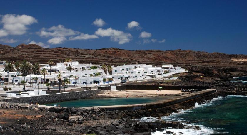 CocoMar I- Luxurious ECOvilla with pool near the sea view 3