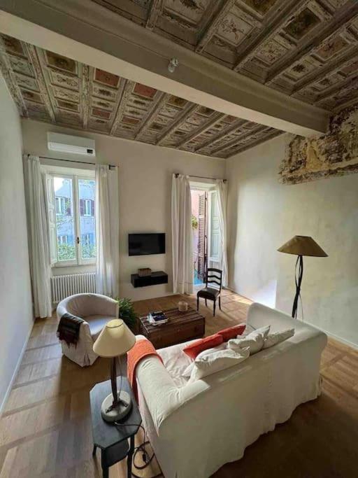 Rome Center, luxury & history in Via Monserrato