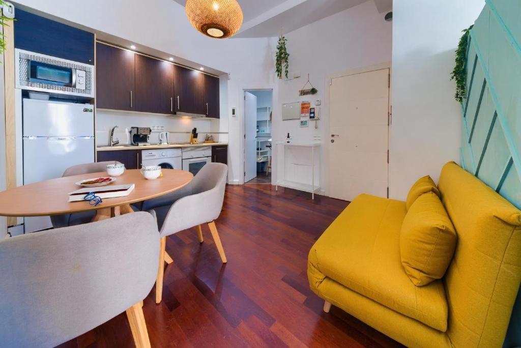 Apartments Holidays2Malaga City Center