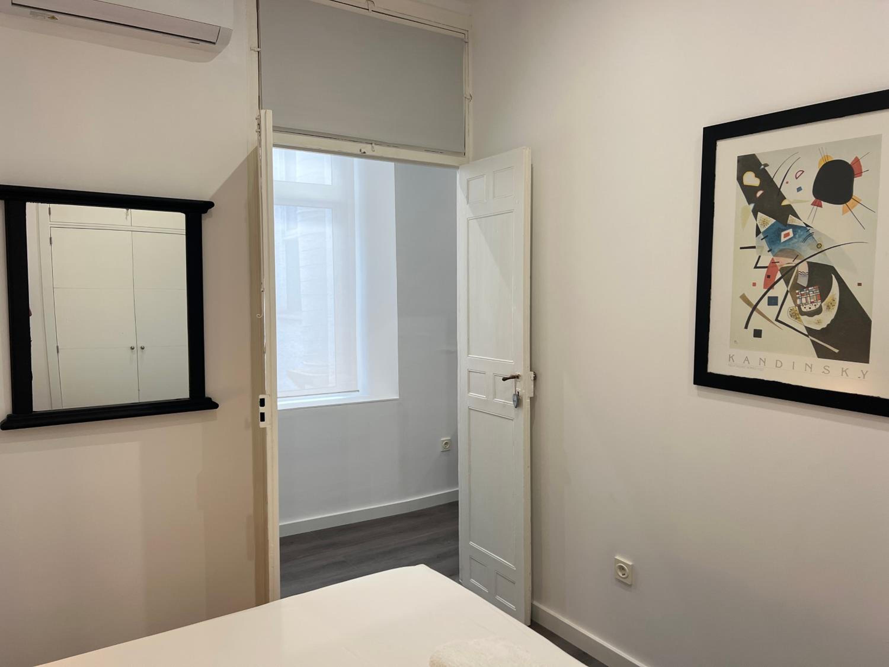 Cozy Apartment Malaga Center near Teatro Cervantes