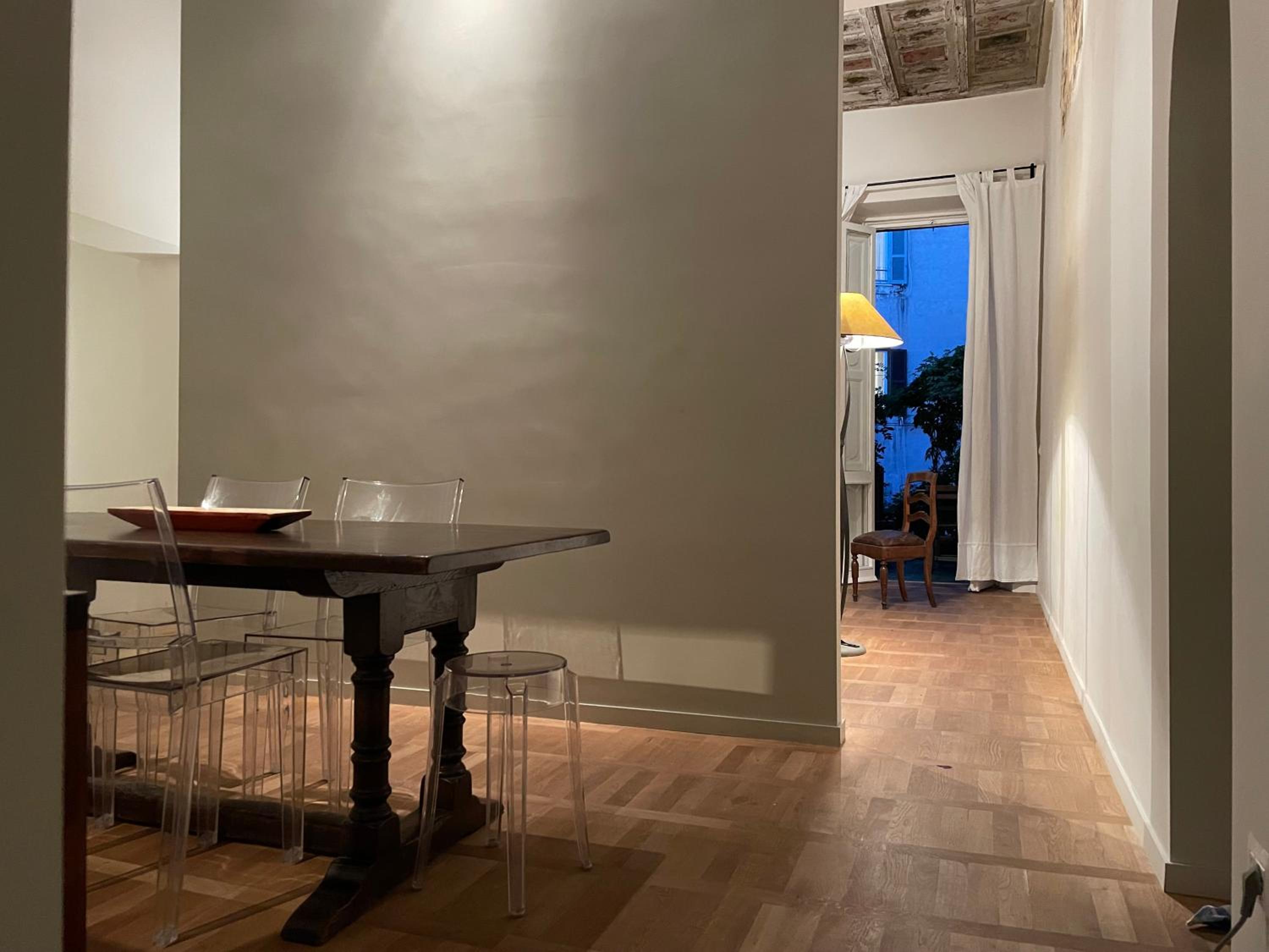 Rome Center, luxury & history in Via Monserrato