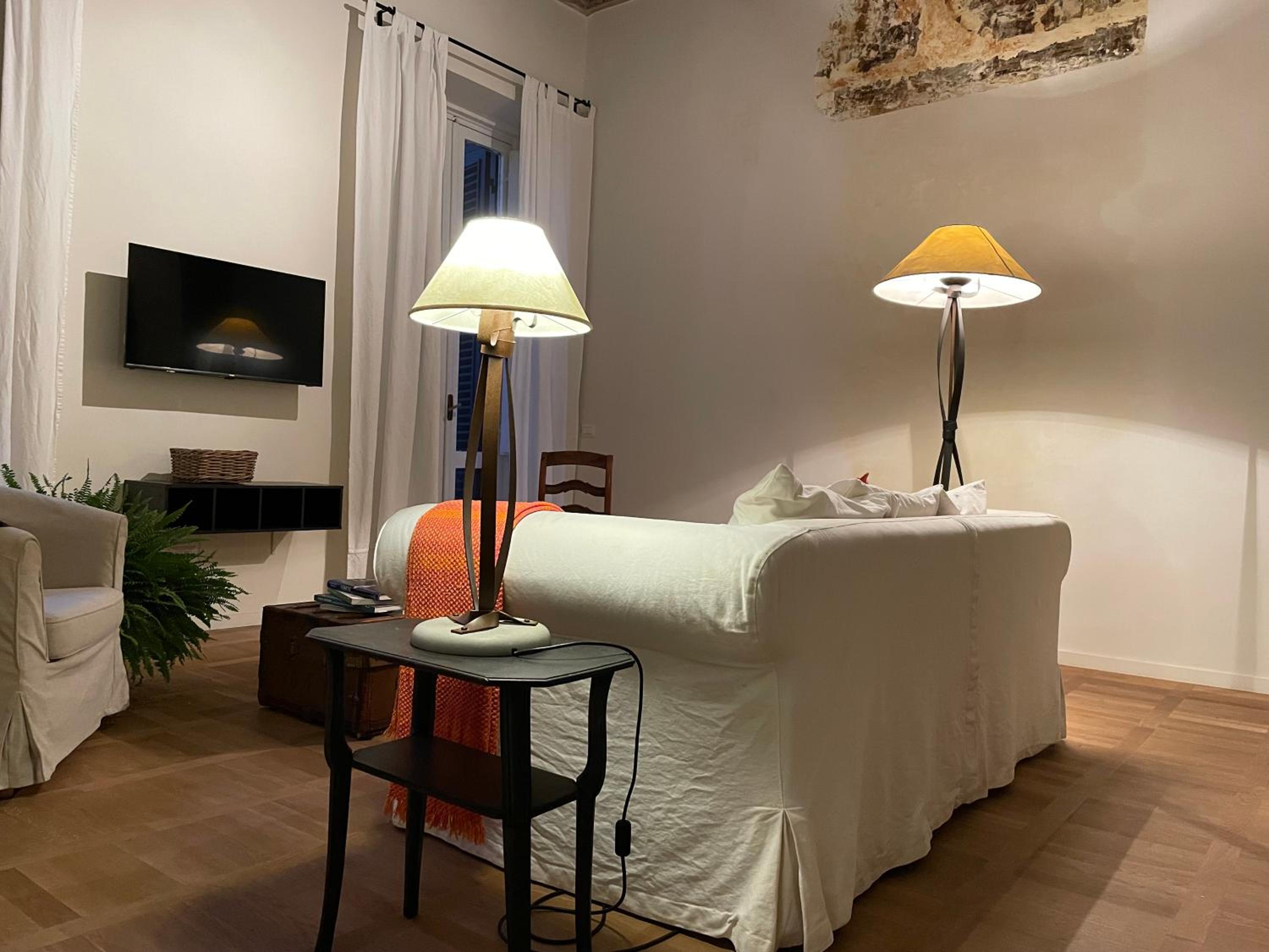 Rome Center, luxury & history in Via Monserrato