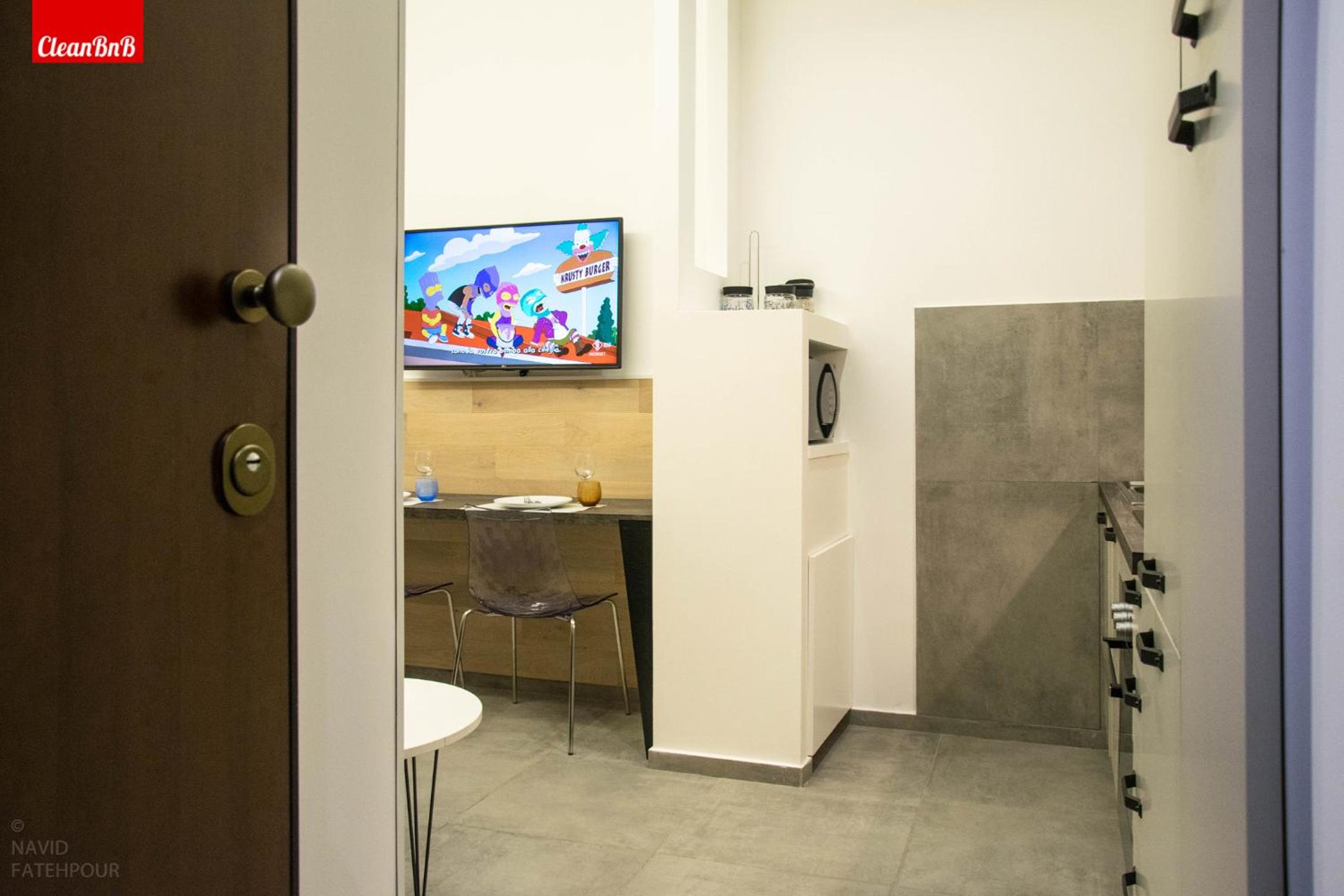 GuestHost - Largo Leopardi Modern Apartment