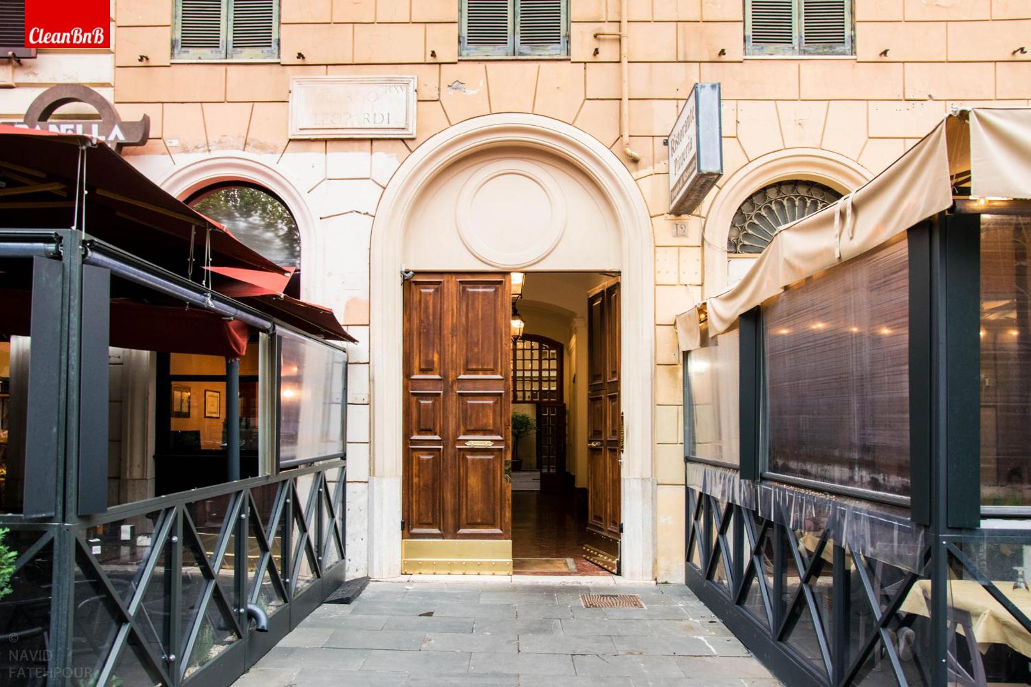 GuestHost - Largo Leopardi Modern Apartment