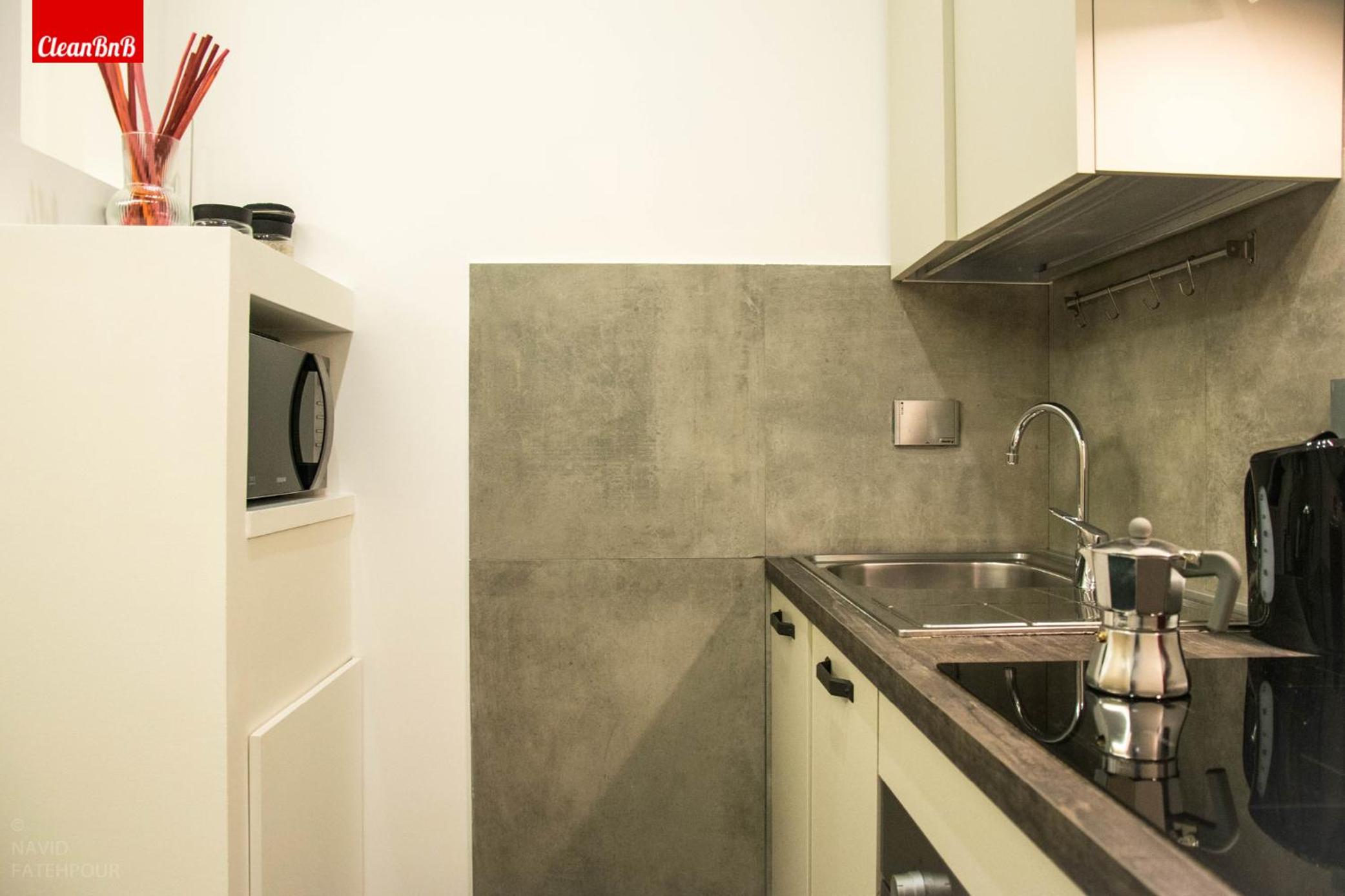 GuestHost - Largo Leopardi Modern Apartment