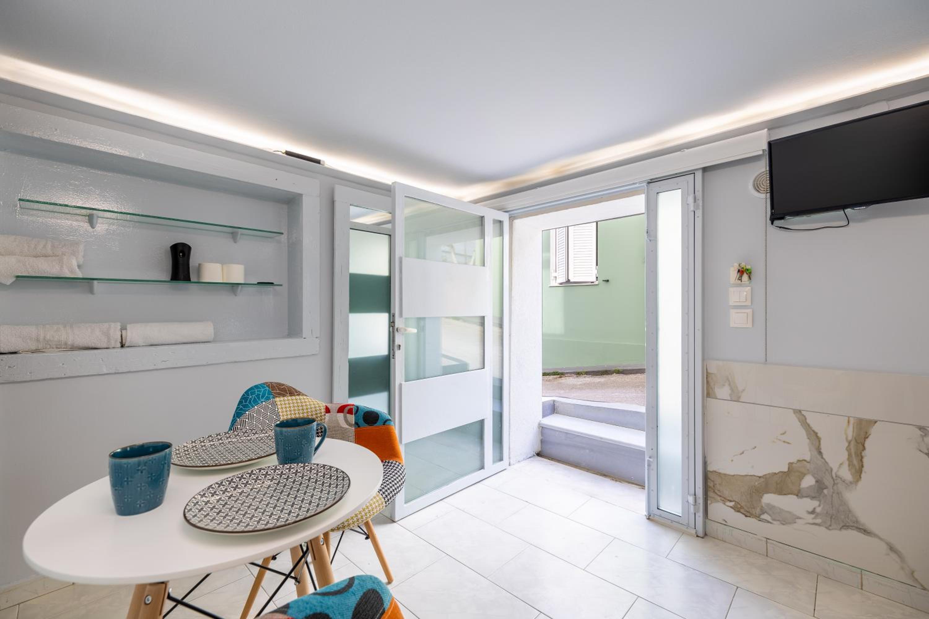 Little Studio in Argostoli (semi ground floor level)