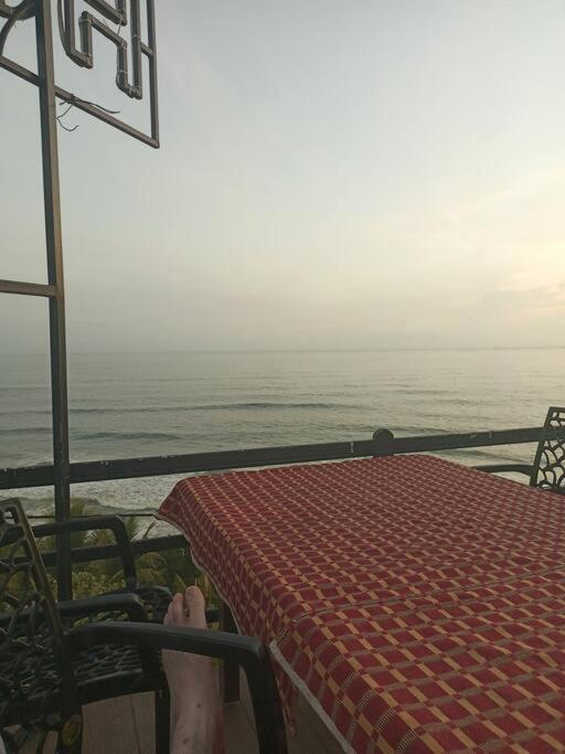 Varkala- Aroma Ac pvt Villa hammocks kitchen