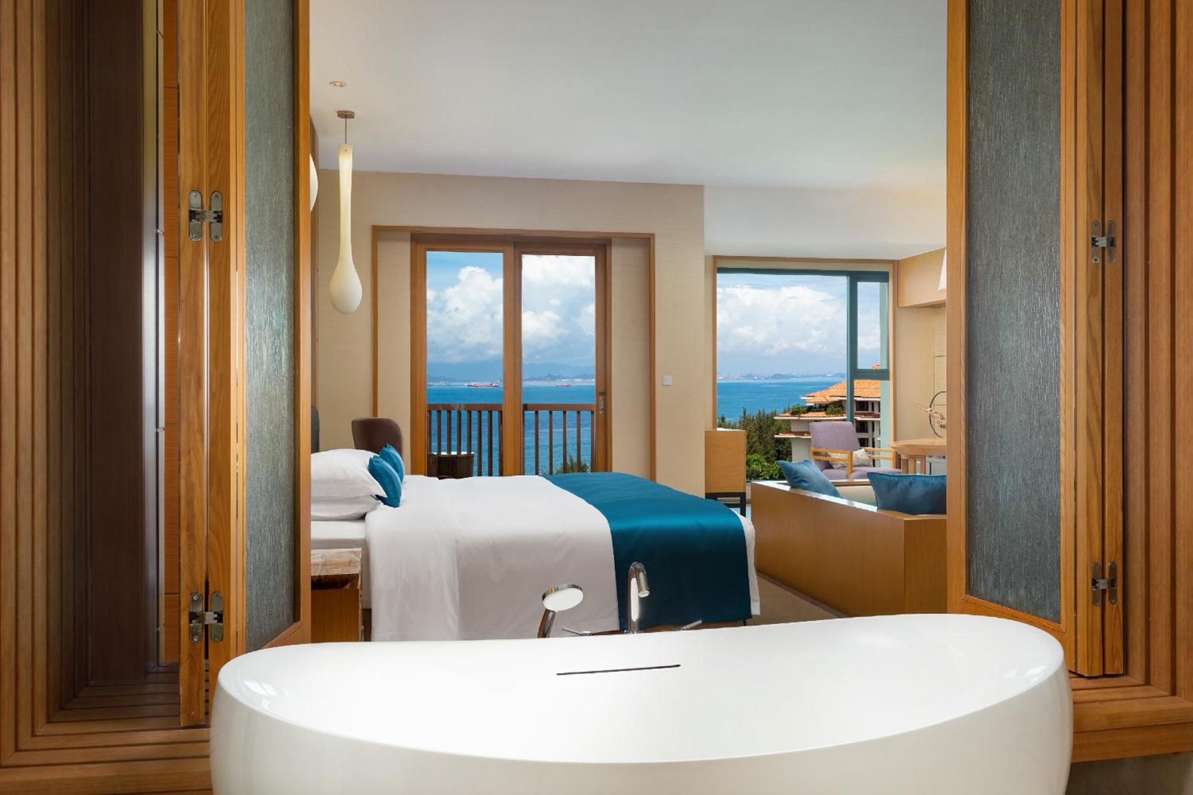 Huidong Regal Palace Resort view 4