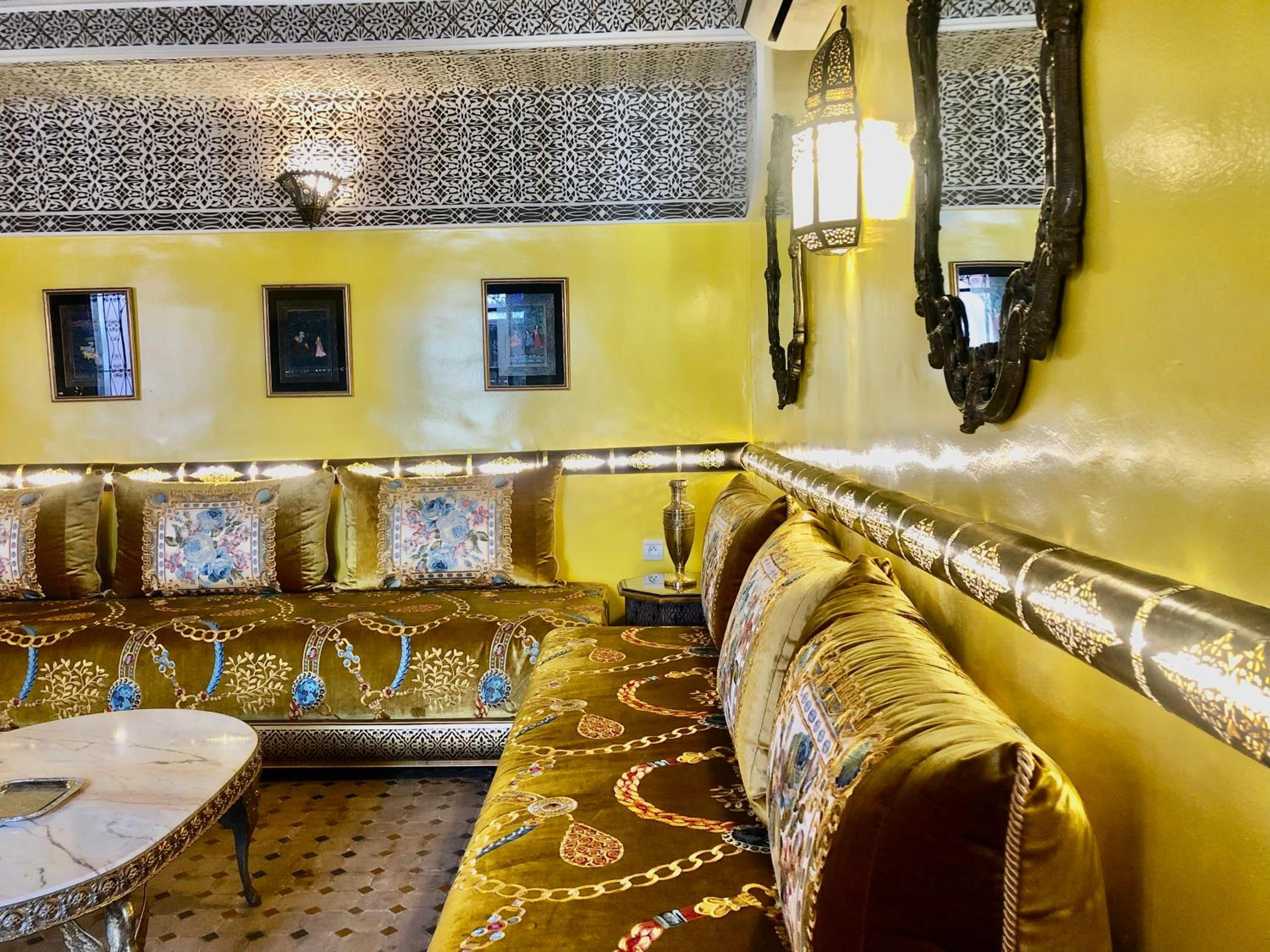lounge