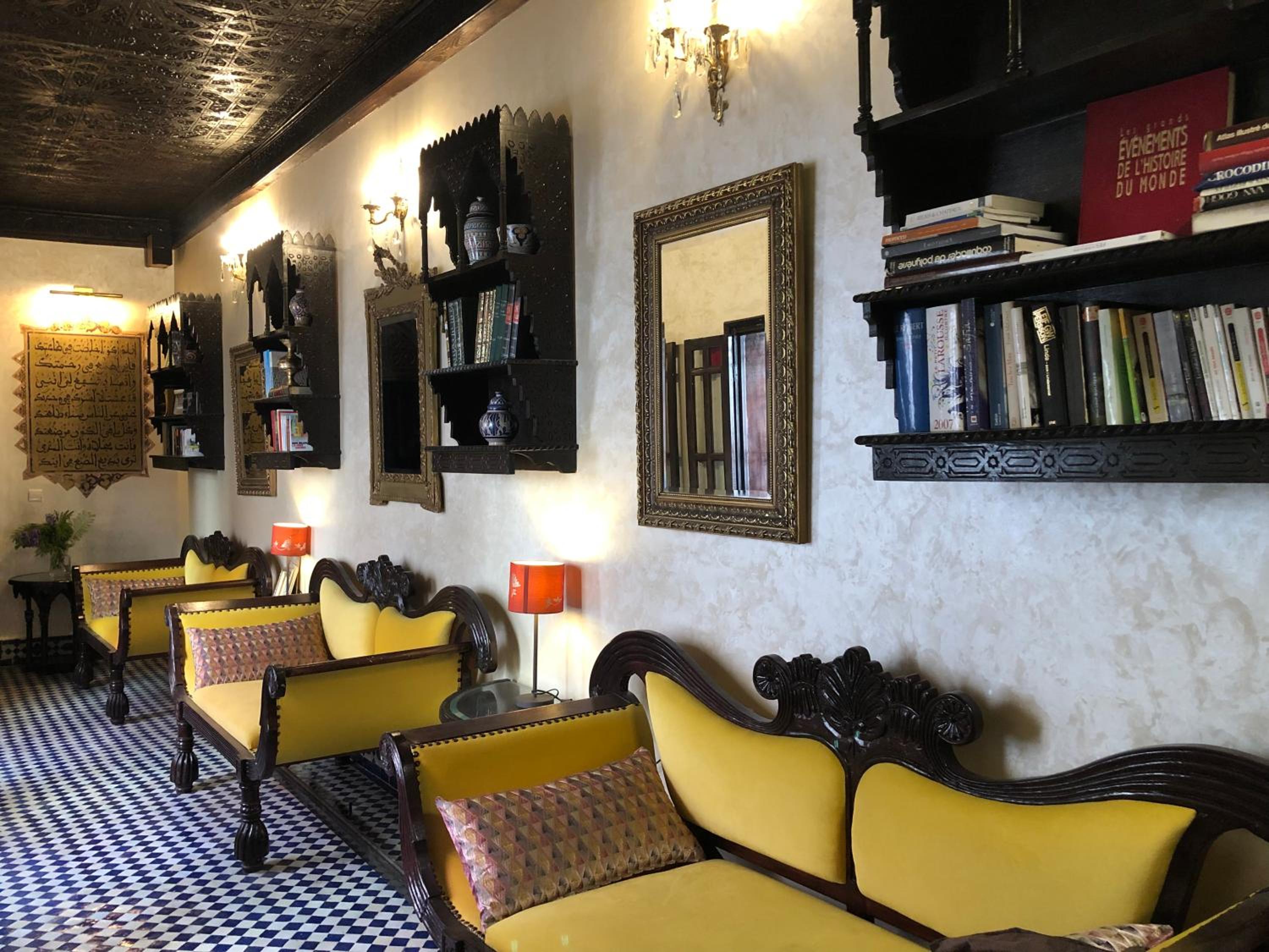 lounge