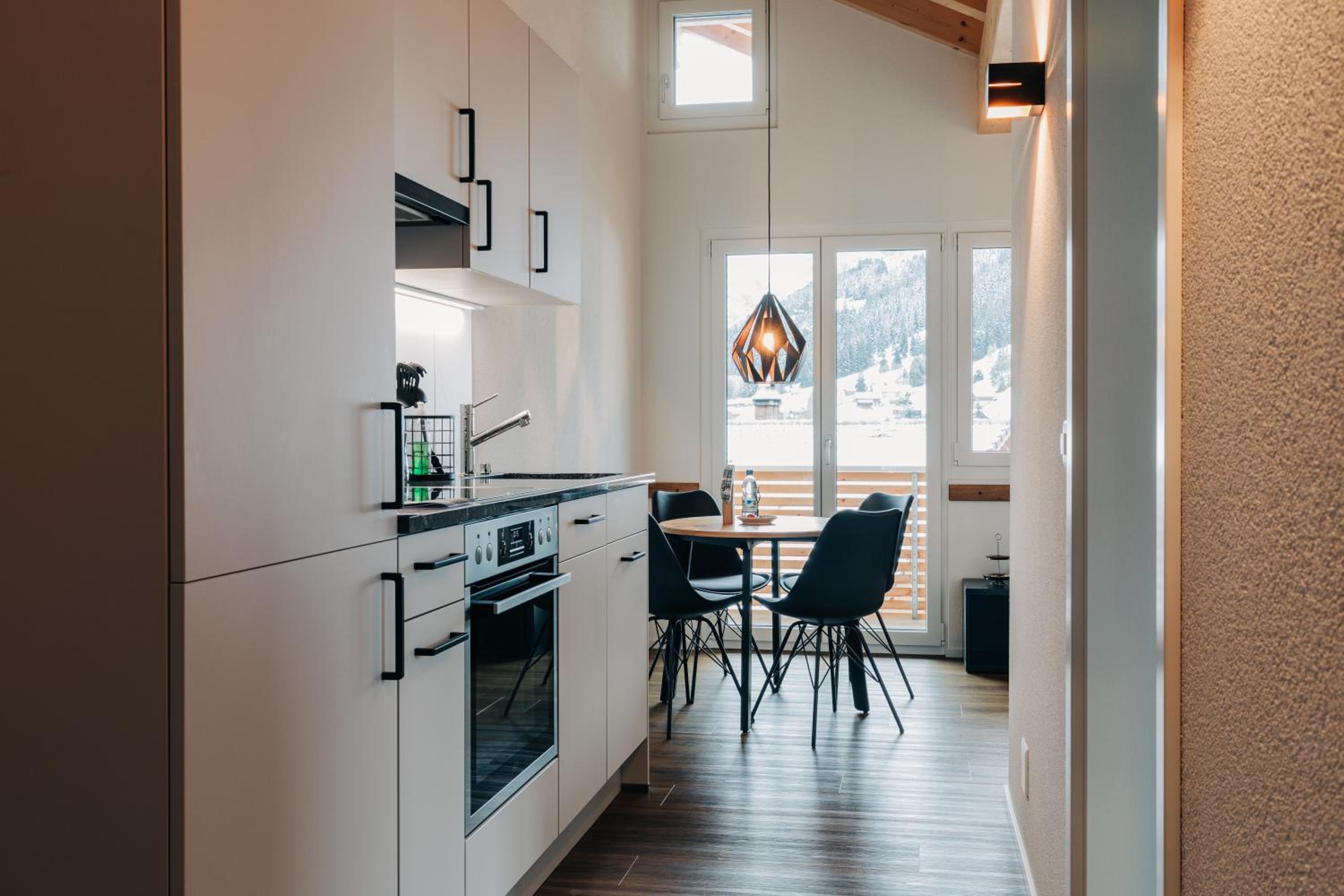 Chuenislodge3 neu&stilvoll, 2Balkone, echtes Bijou mit top-Aussicht
