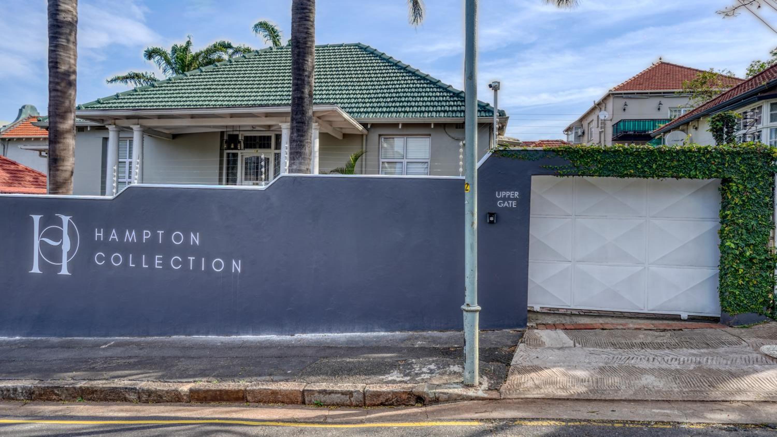 Hampton Collection - Trendy 2 Sleeper Serviced Apartment with Pool