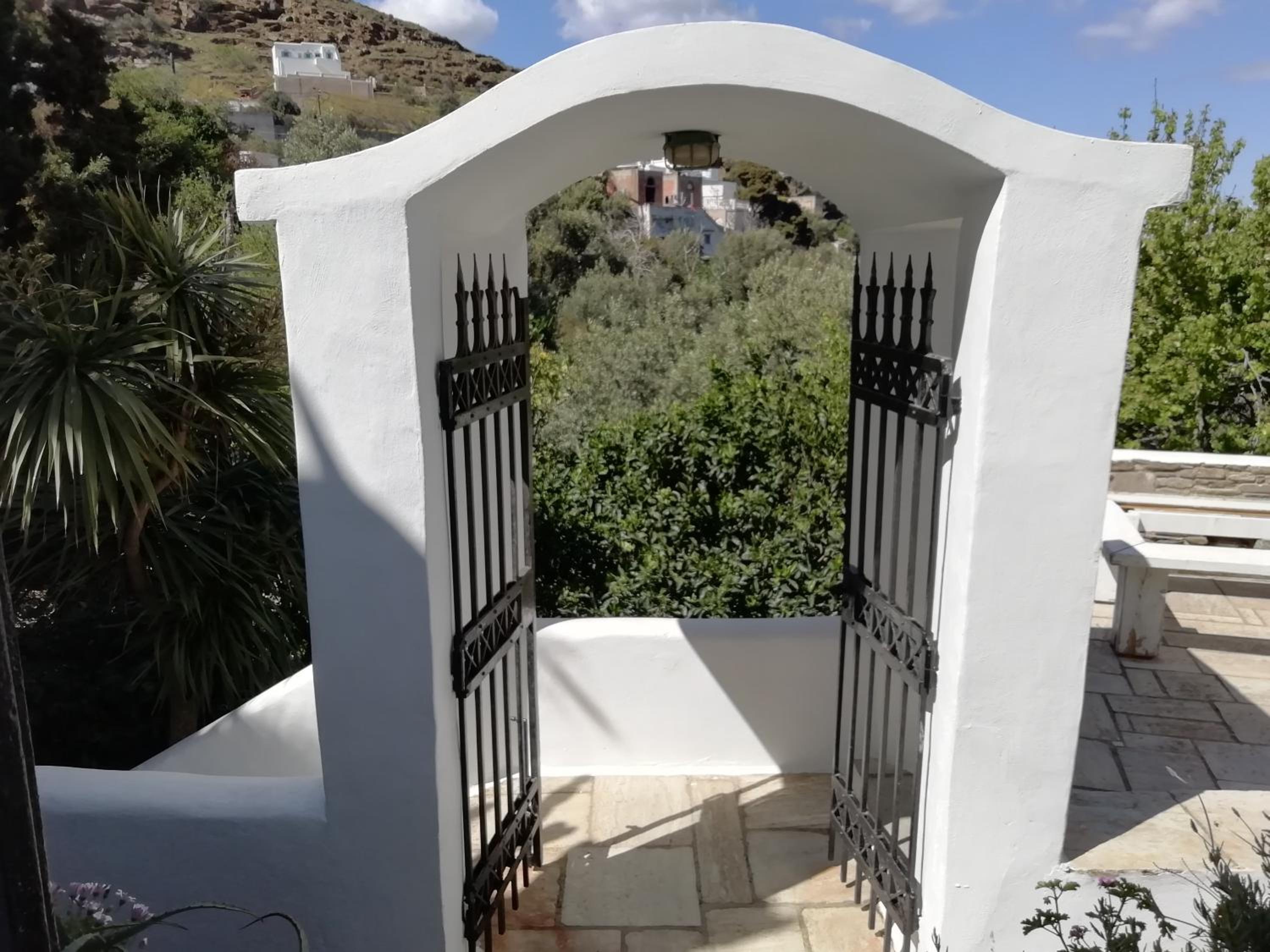Greenhouse at Tinos view 4