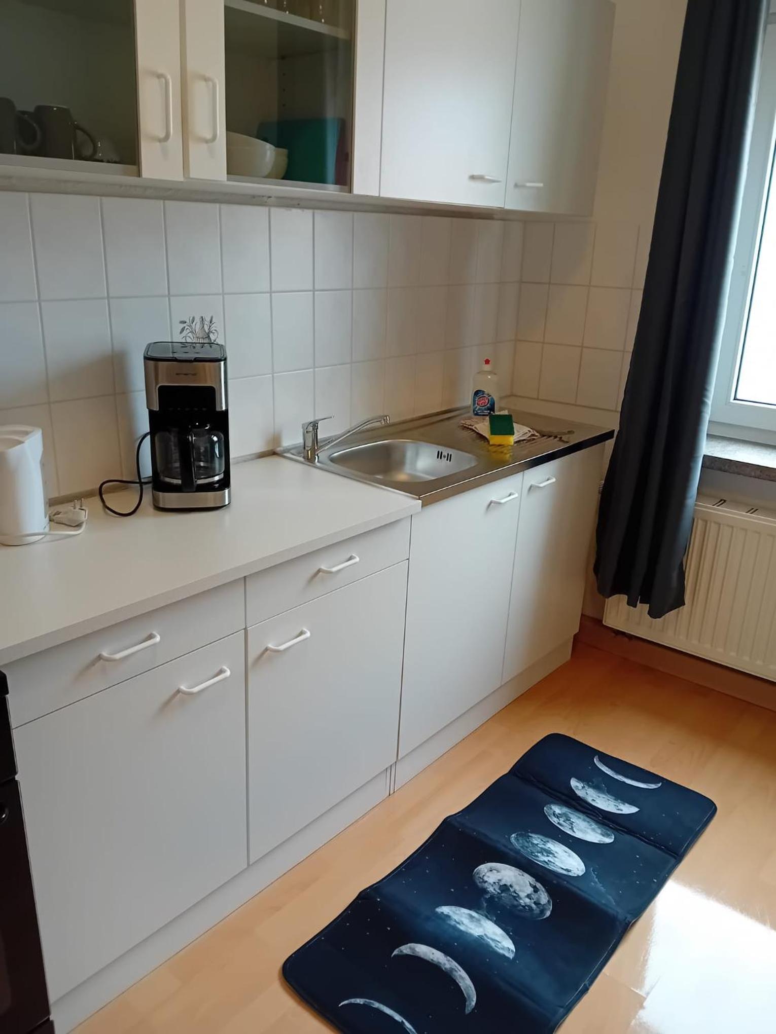 Stellas Monteurwohnungen en Werdau — kitchen