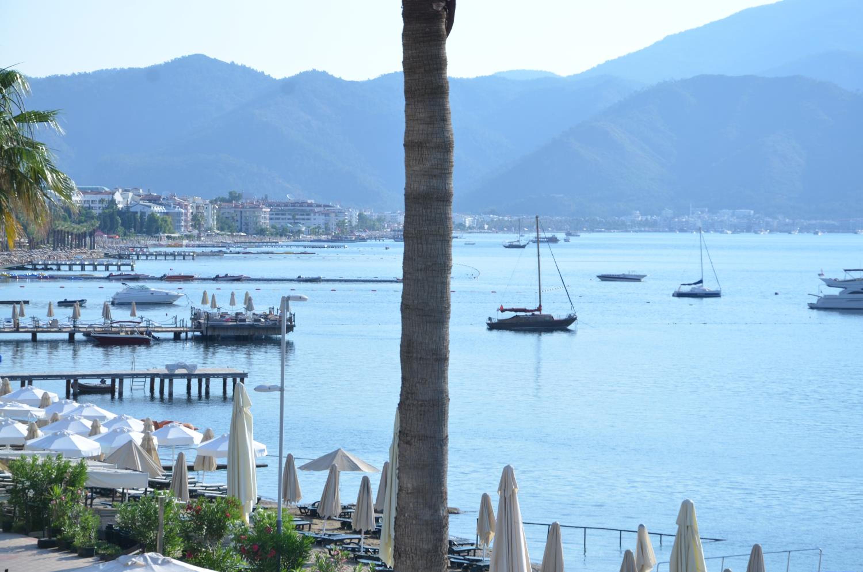 Uysal Motel Beach