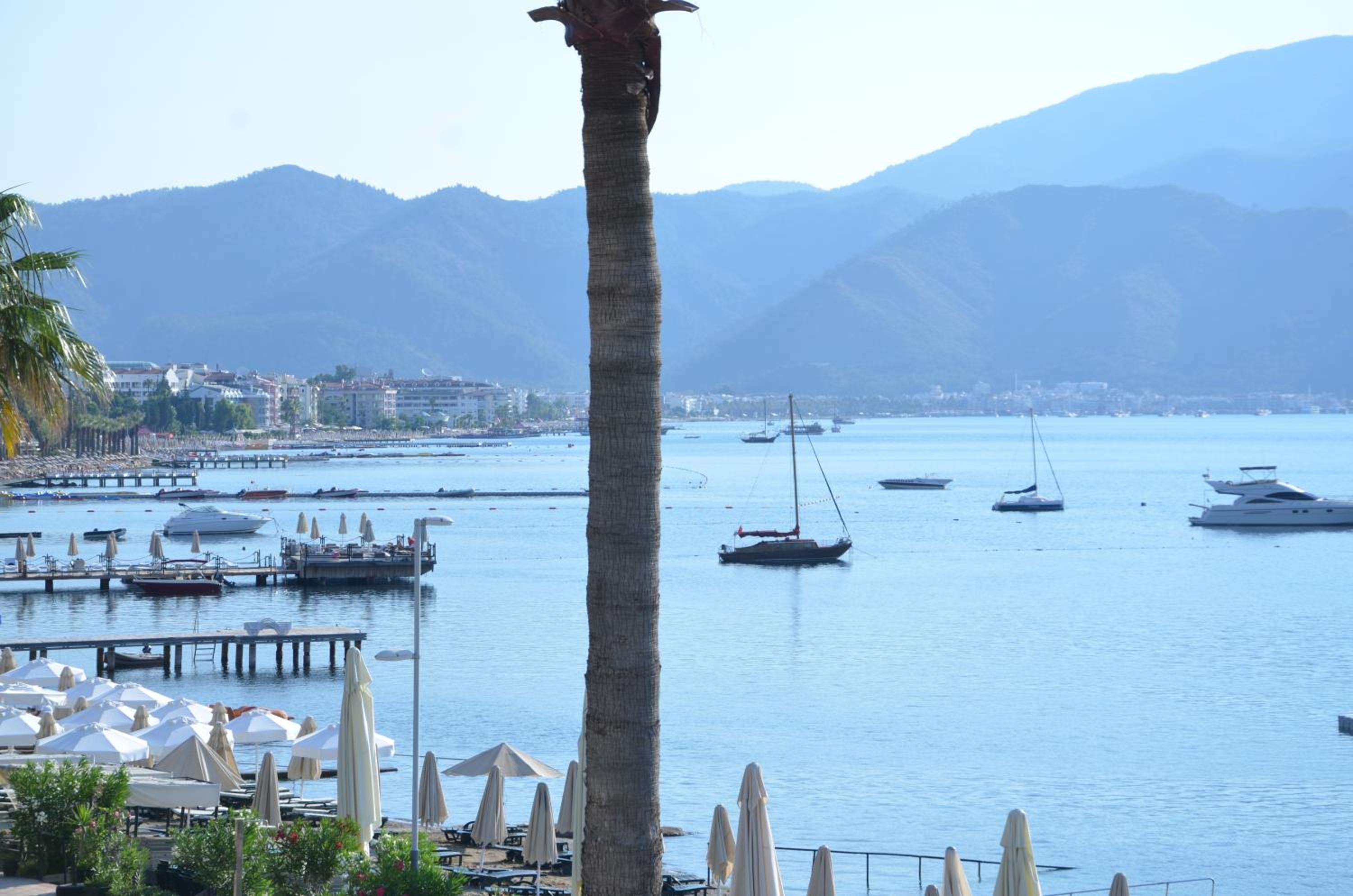 Uysal Motel Beach