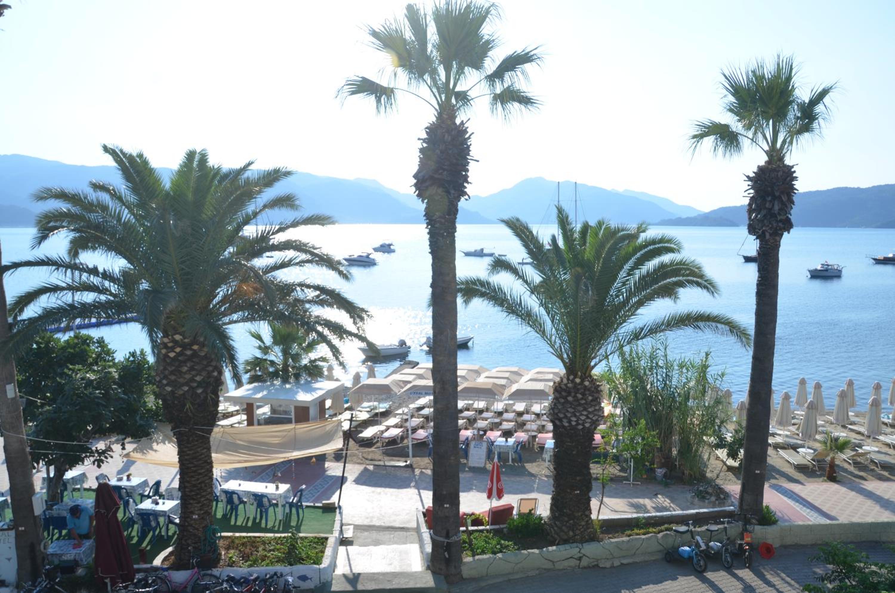 Uysal Motel Beach