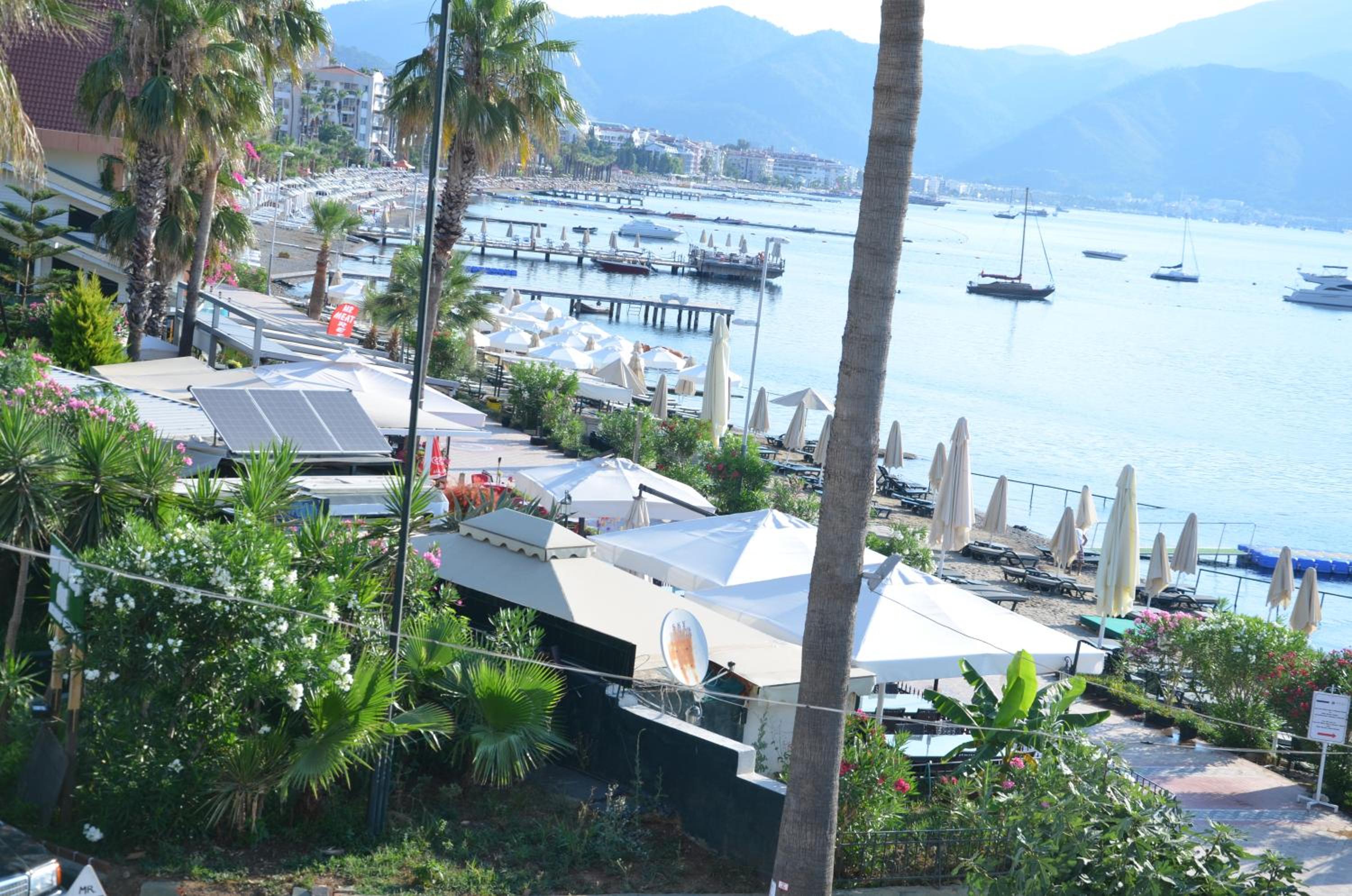 Uysal Motel Beach