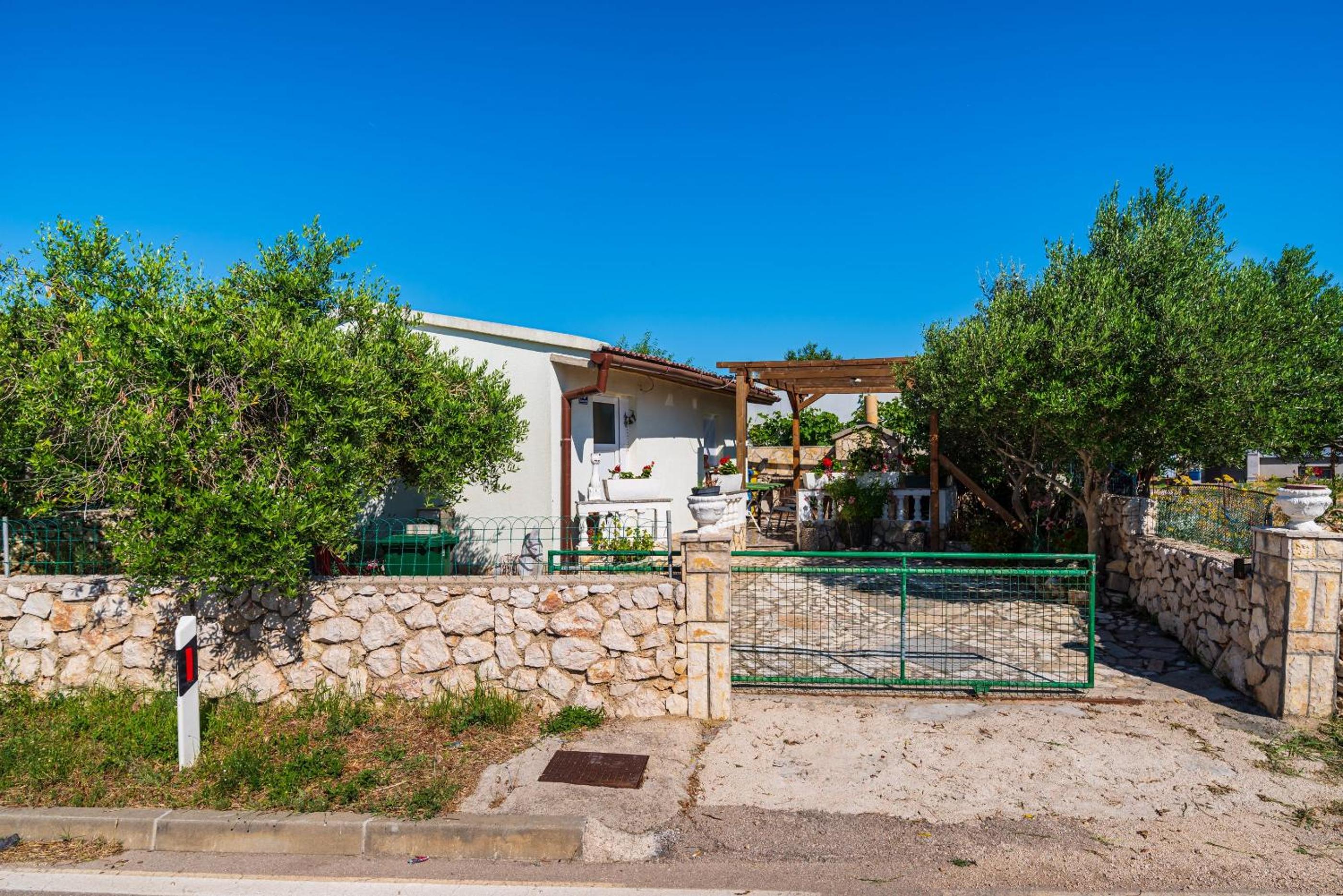 Bungalow In Nature view 4