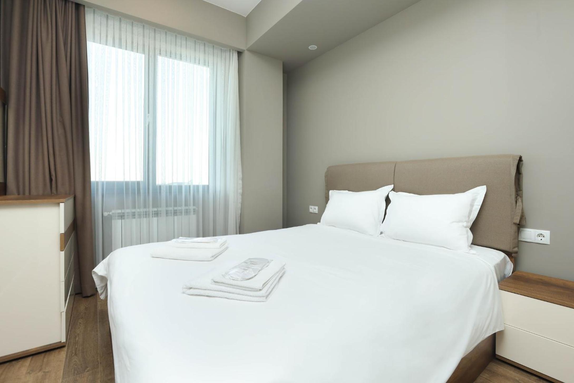 Apart-hotel on Koghbatsi 16