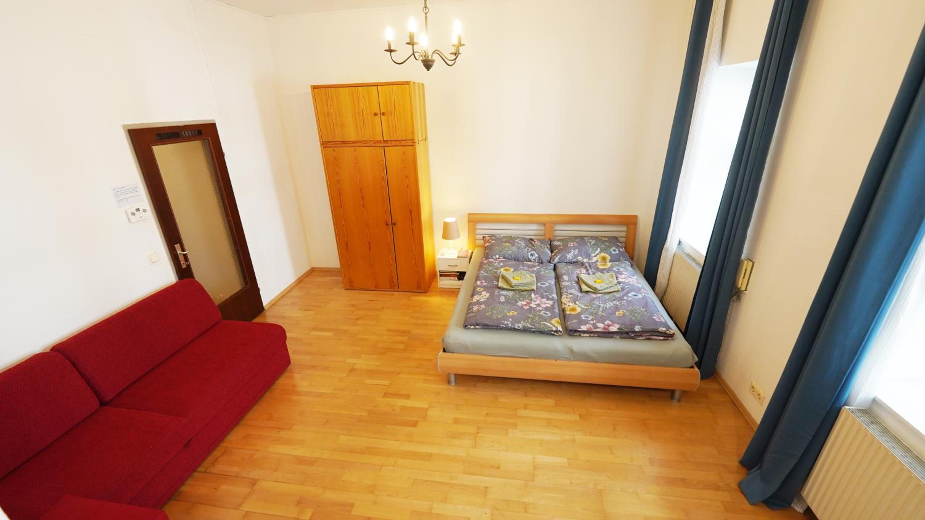 CozyNite Premium Apartment Hernals 1