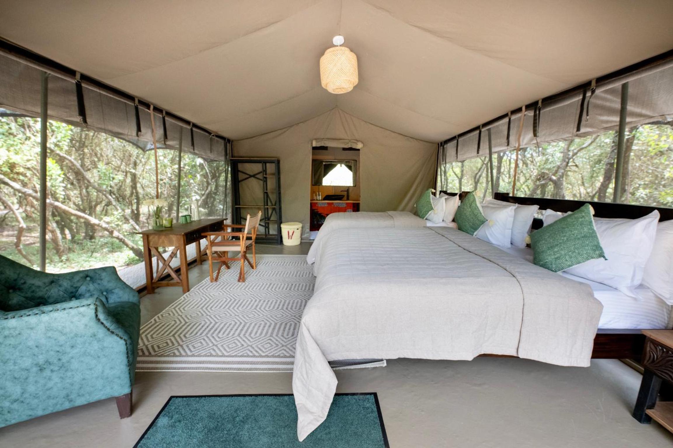 Olkinyei Mara Tented Camp