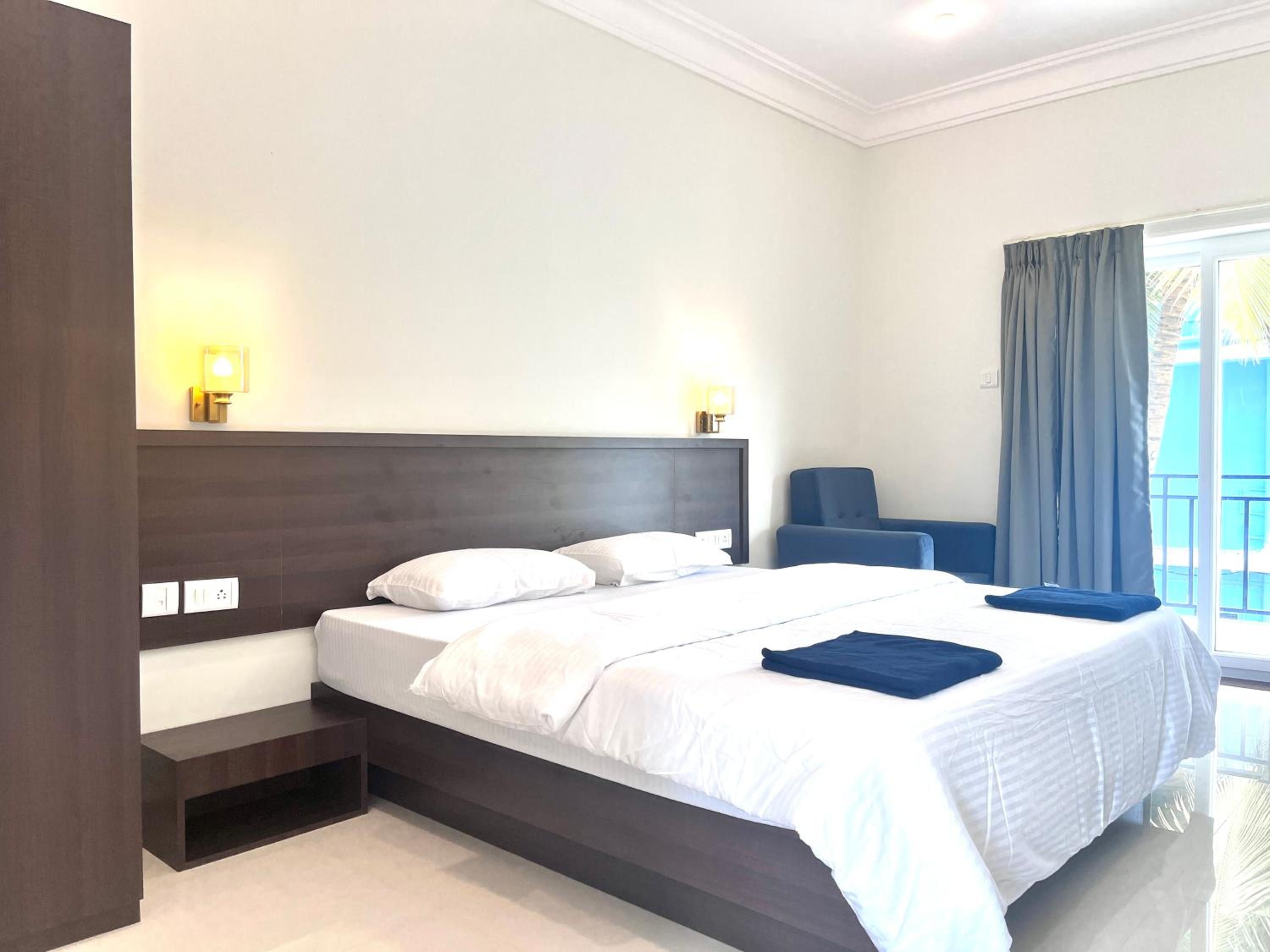 Morjim Sunset Hotel