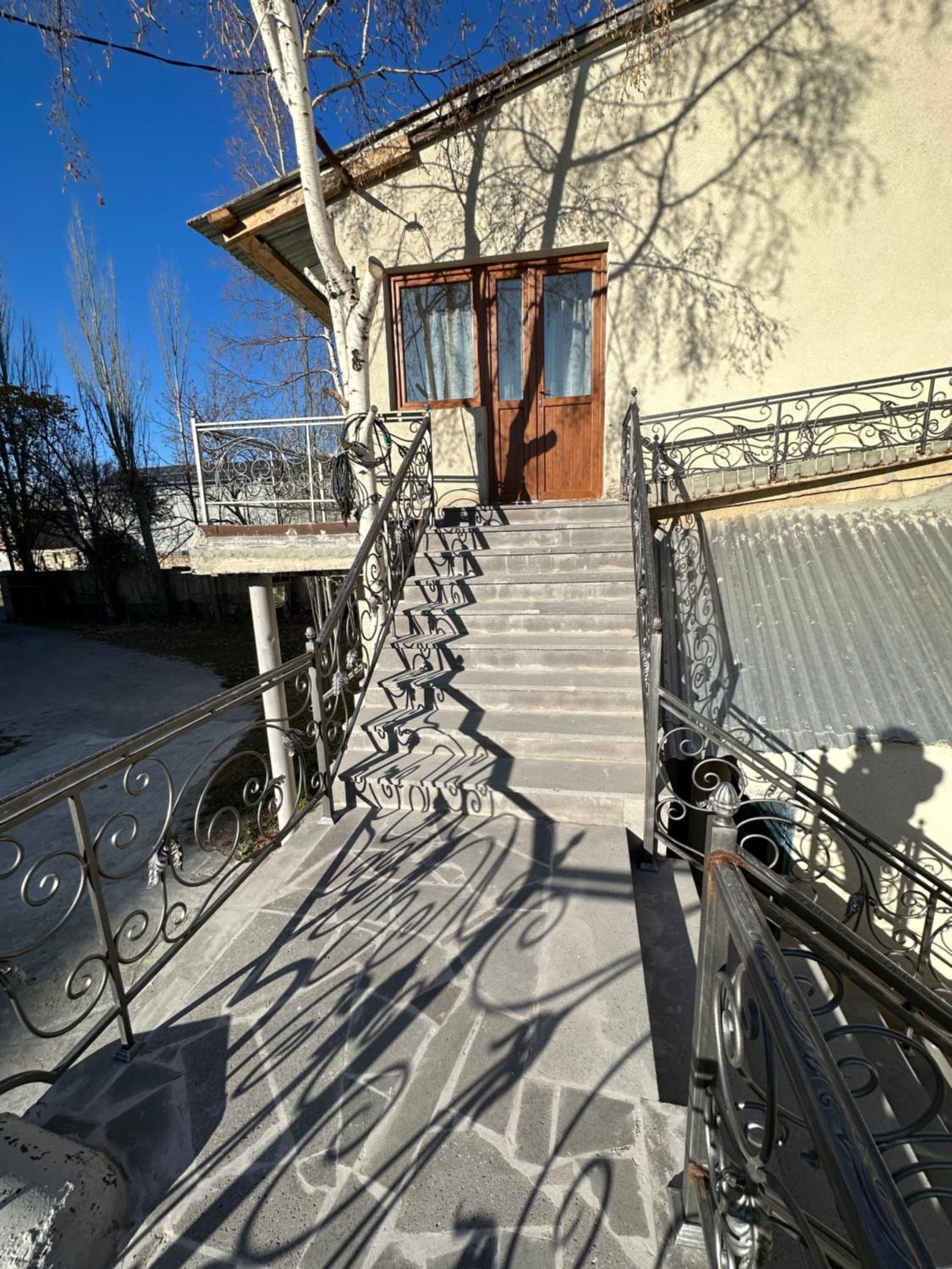 TAGANI Guest House