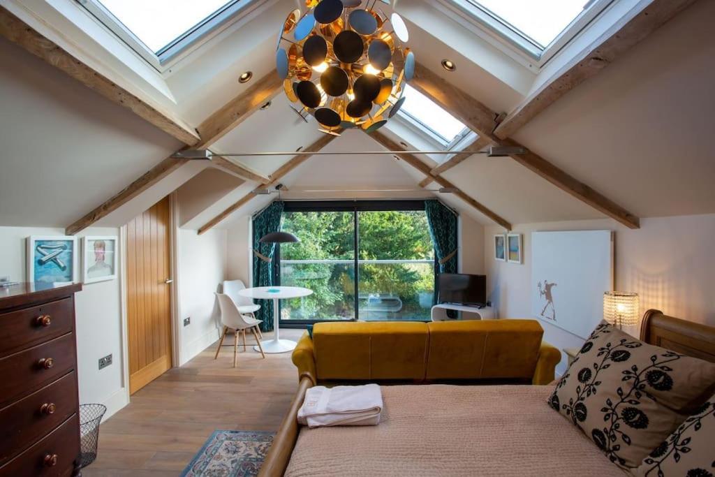 The Tullet, boutique hideaway in Somerset view 3