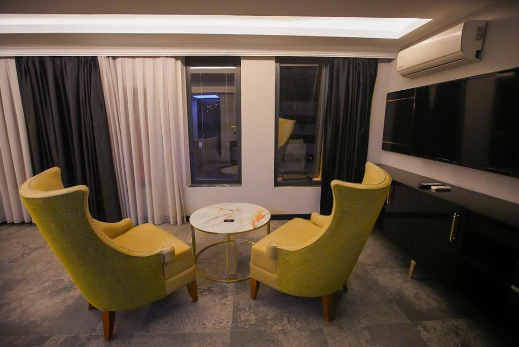 KY Continental Apartments - Image 40