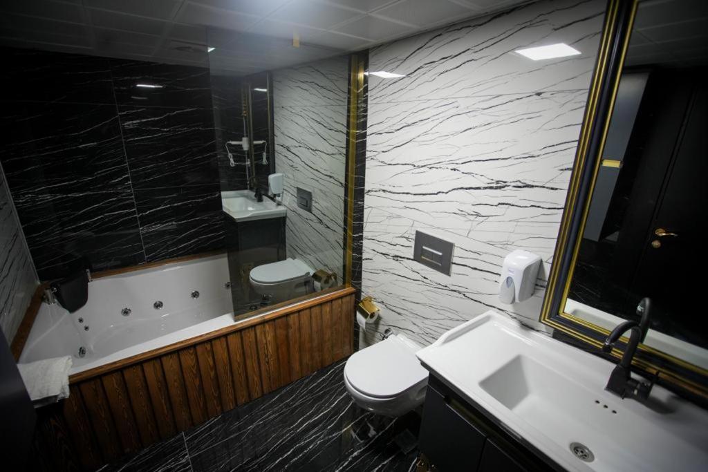 KY Continental Apartments - Image 26