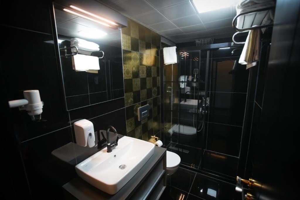 KY Continental Apartments - Image 11