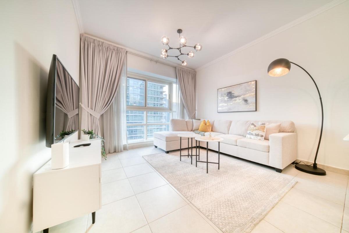 Marina Quays West, Dubai Marina - Mint Stay