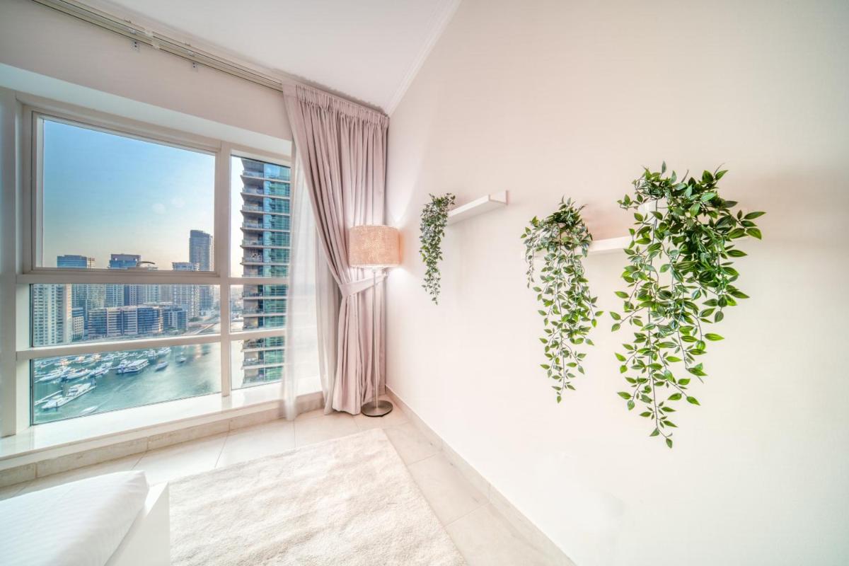 Marina Quays West, Dubai Marina - Mint Stay