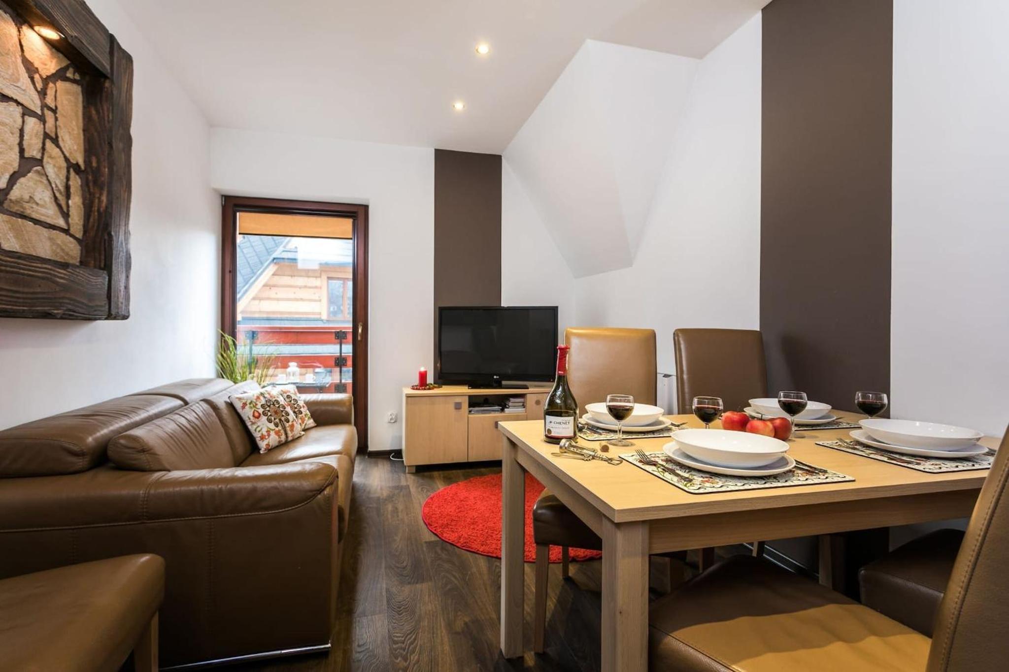 Apartament w malowniczej Dolinie Kościeliskiej by Rent like home view 3